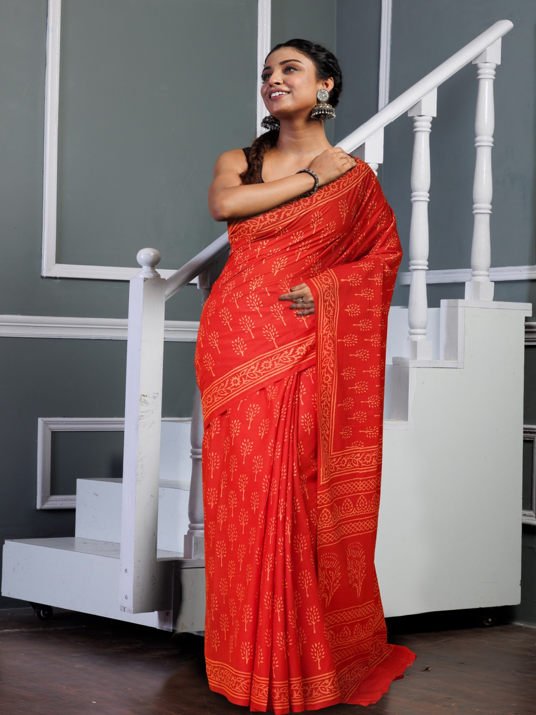 

Unnati Silks Ethnic Motifs Pure Cotton Handloom Block Print Saree, Red