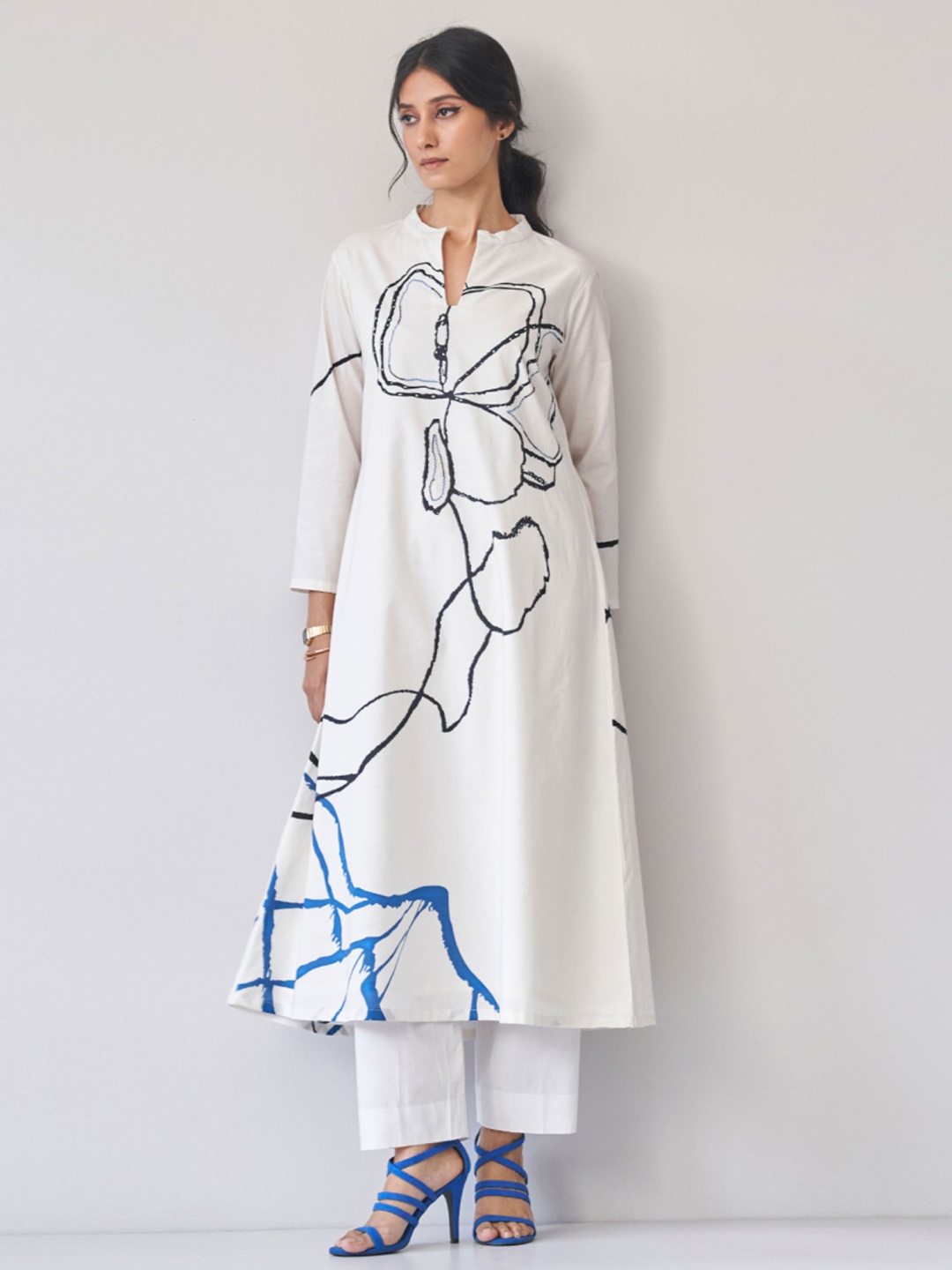 

Ganga Floral Printed Pure Cotton Relaxed Fit Kurta with Palazzos, White
