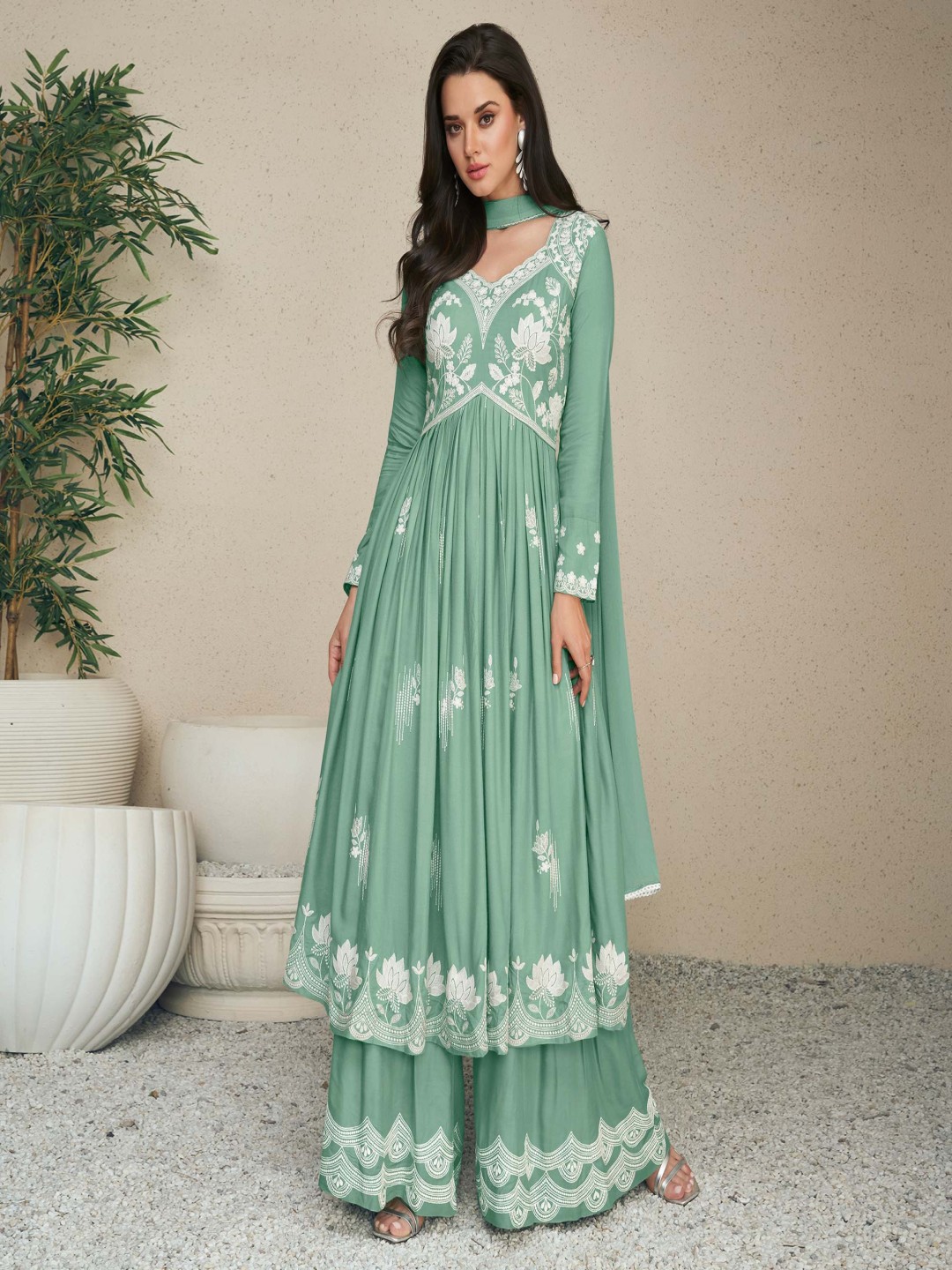 

Peachmode Ethnic Motifs Embroidered Lucknowi Chikankari Kurta with Palazzos & Dupatta, Green