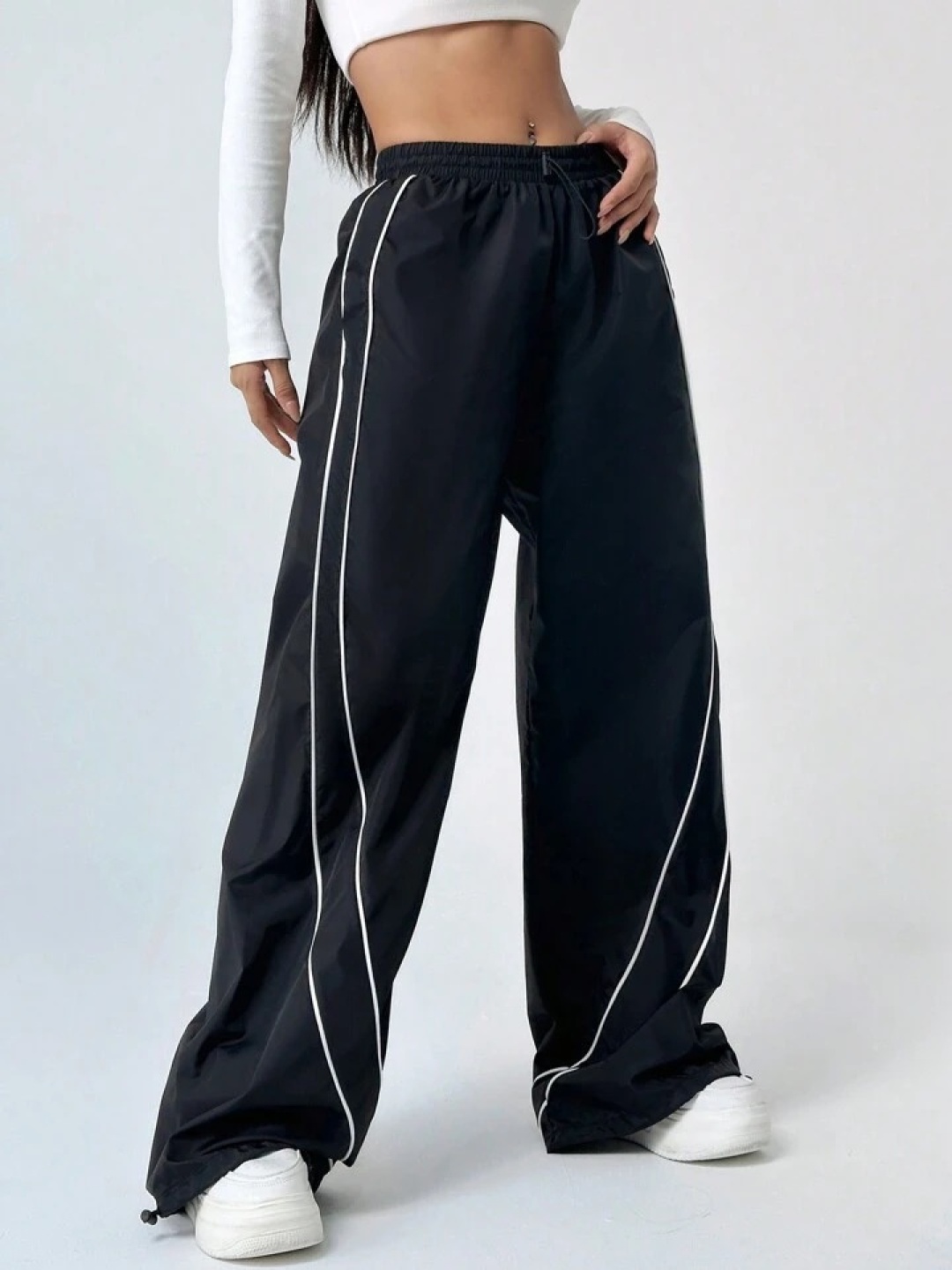 

TABADTOD Women Relaxed Baggy Fit Trouser, Black