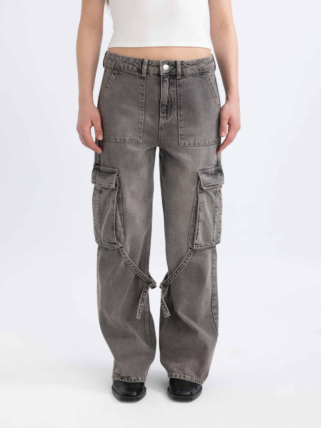 

DeFacto Women Cargos Trousers, Na