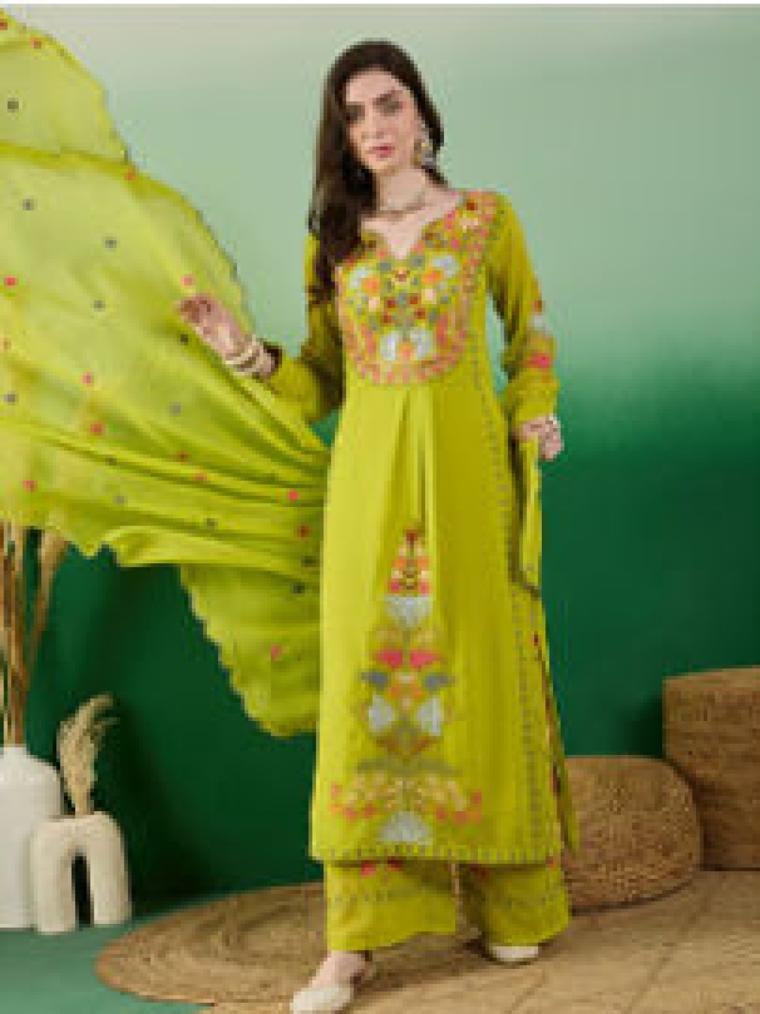 

Fashionuma Ethnic Motifs Embroidered Round Neck Mirror Work Kurta with Palazzos & Dupatta, Green