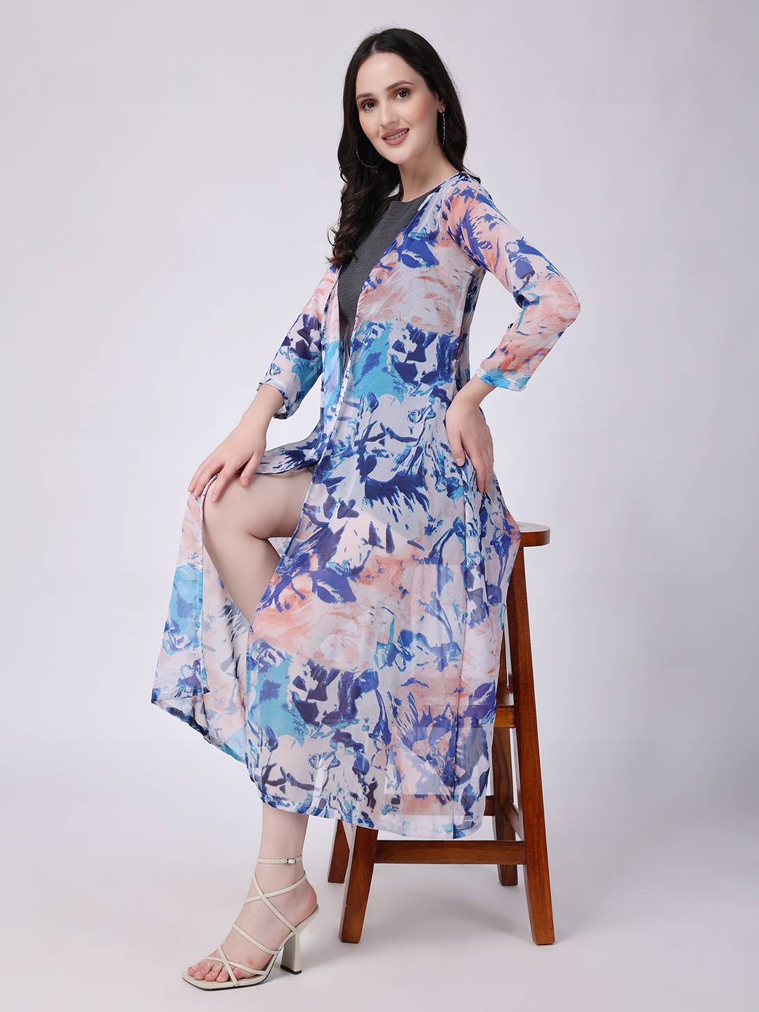 

SCORPIUS Abstract Printed Longline Chiffon Shrug, Blue