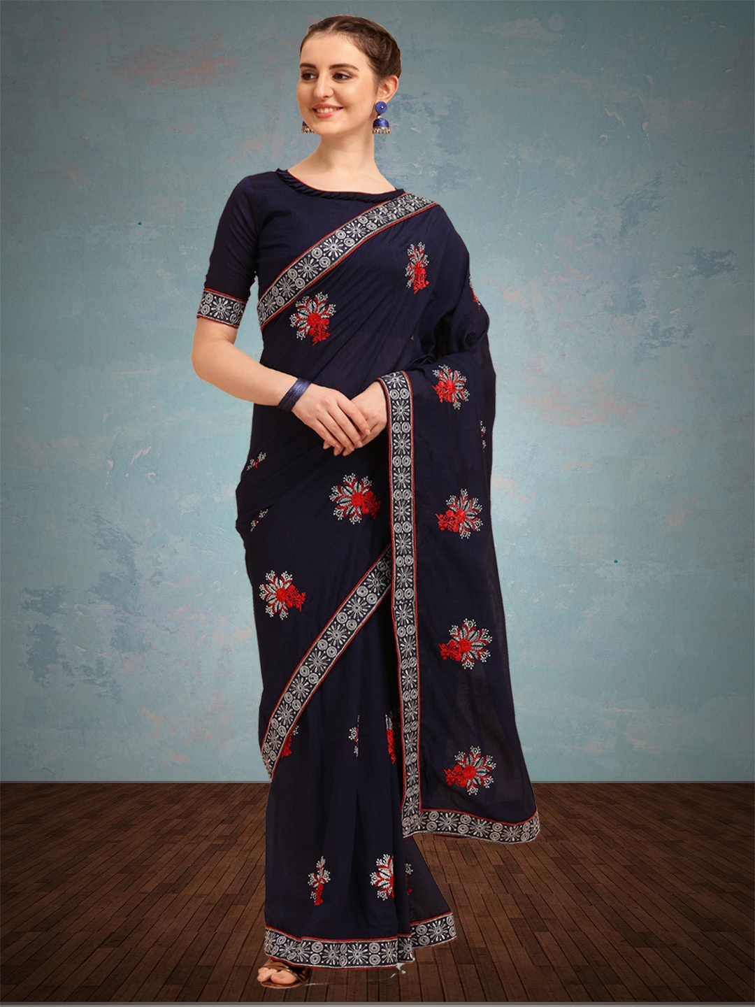 

KAVINDI Floral Embroidered Saree, Blue