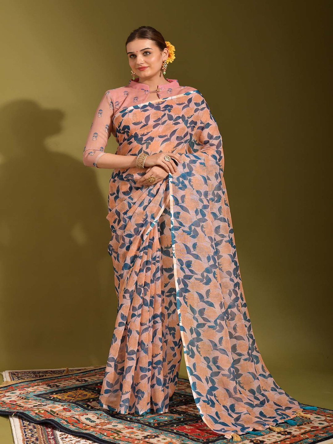 

Mitera Floral Saree, Pink