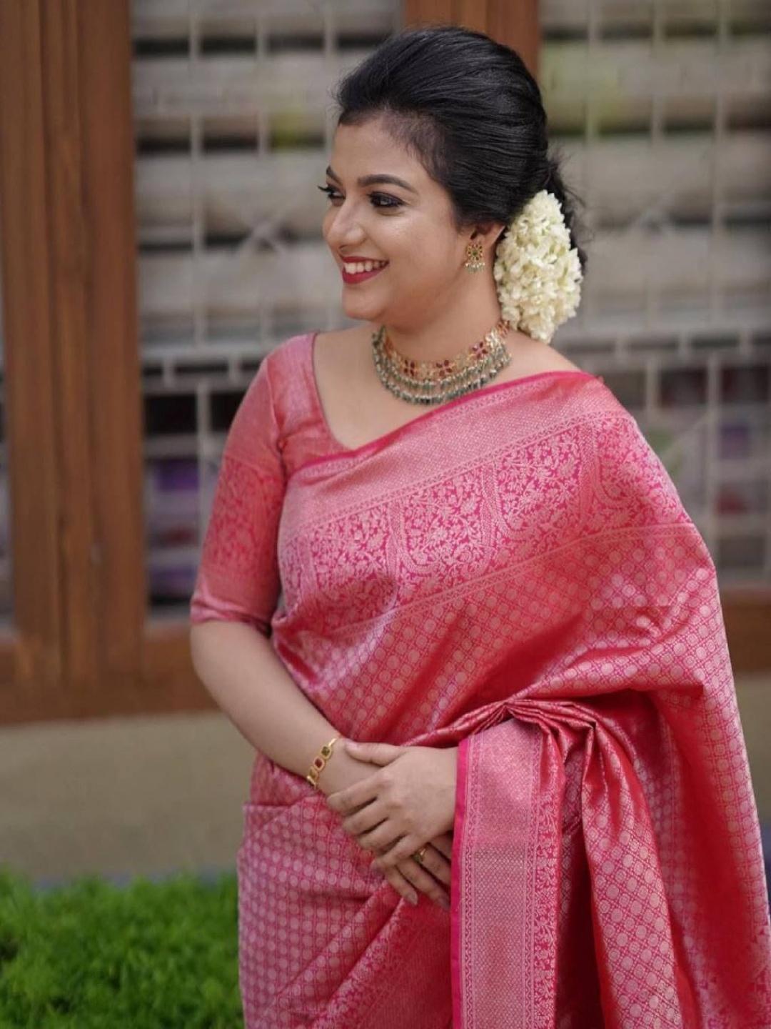 

Upalksh Ethnic Motif Zari Woven Kanjeevaram Saree, Pink
