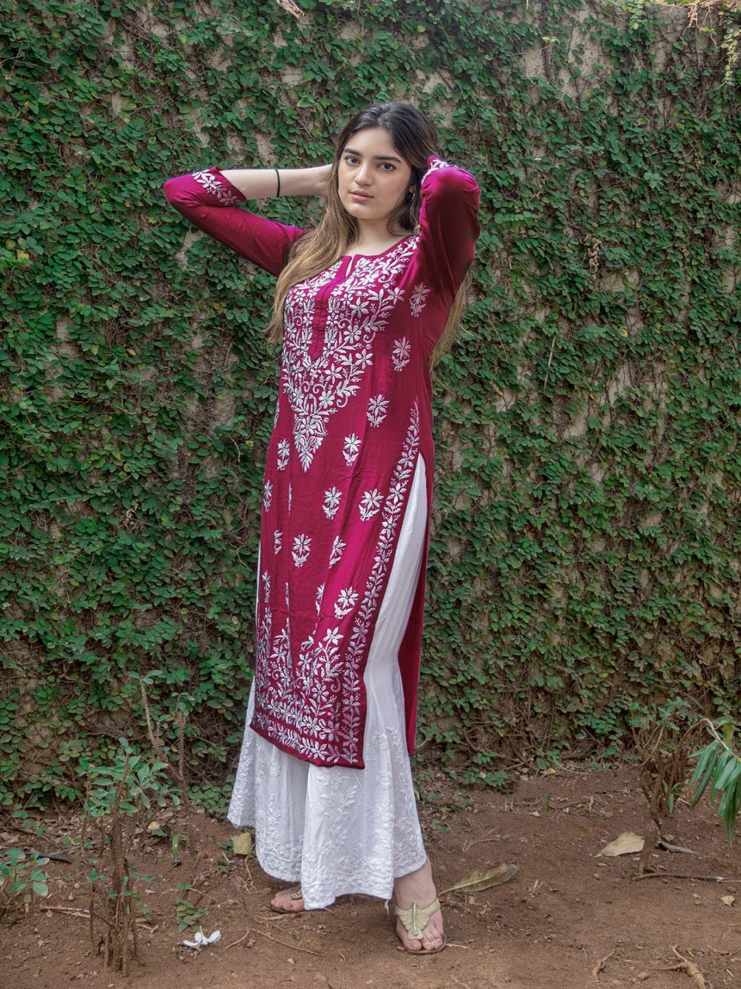 

KALINI Chikankari Embroidered Kurti, Pink