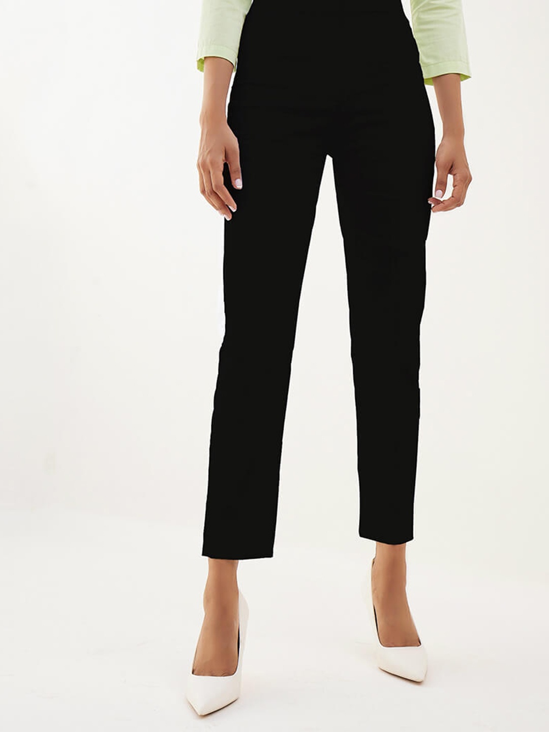 

SALT ATTIRE Women Slim Fit Trousers, Black