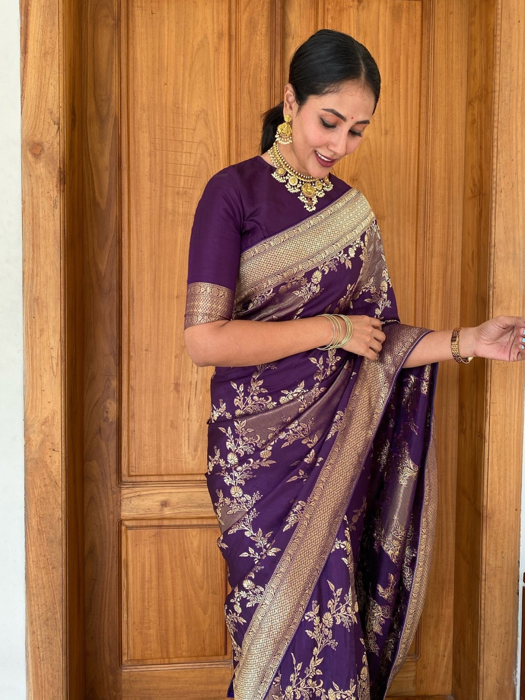 

RASVRITI Woven Design Zari Pure Silk Kanjeevaram Saree, Purple