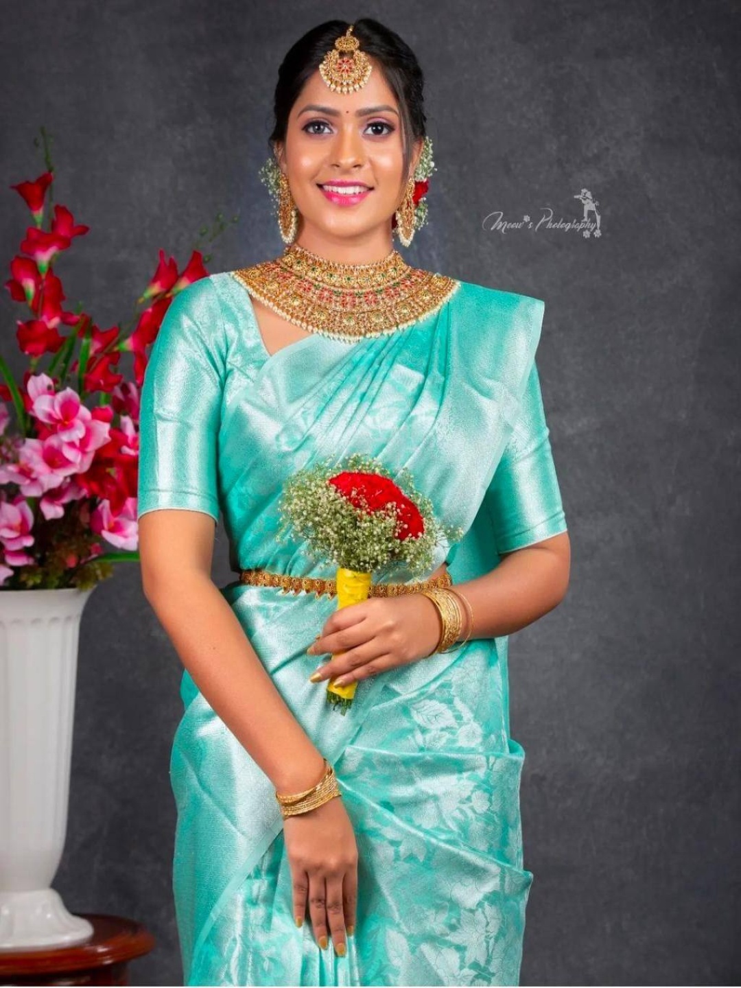 

Sanwariya Silk Woven Designed Zari Kanjeevaram Saree, Turquoise blue