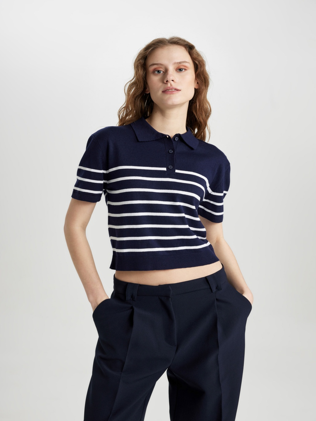 

DeFacto Striped Crop Pullover, Navy blue