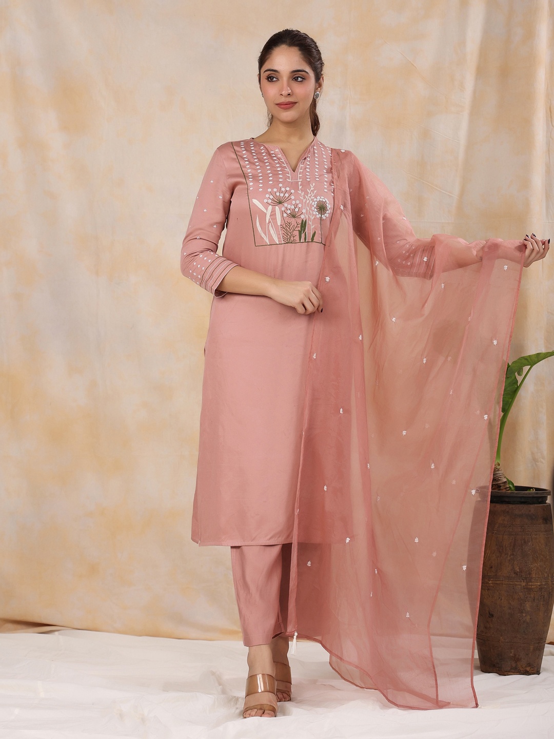 

Sangria Embroidered V-Neck Kurta With Trousers & Dupatta Kurta Sets, Peach