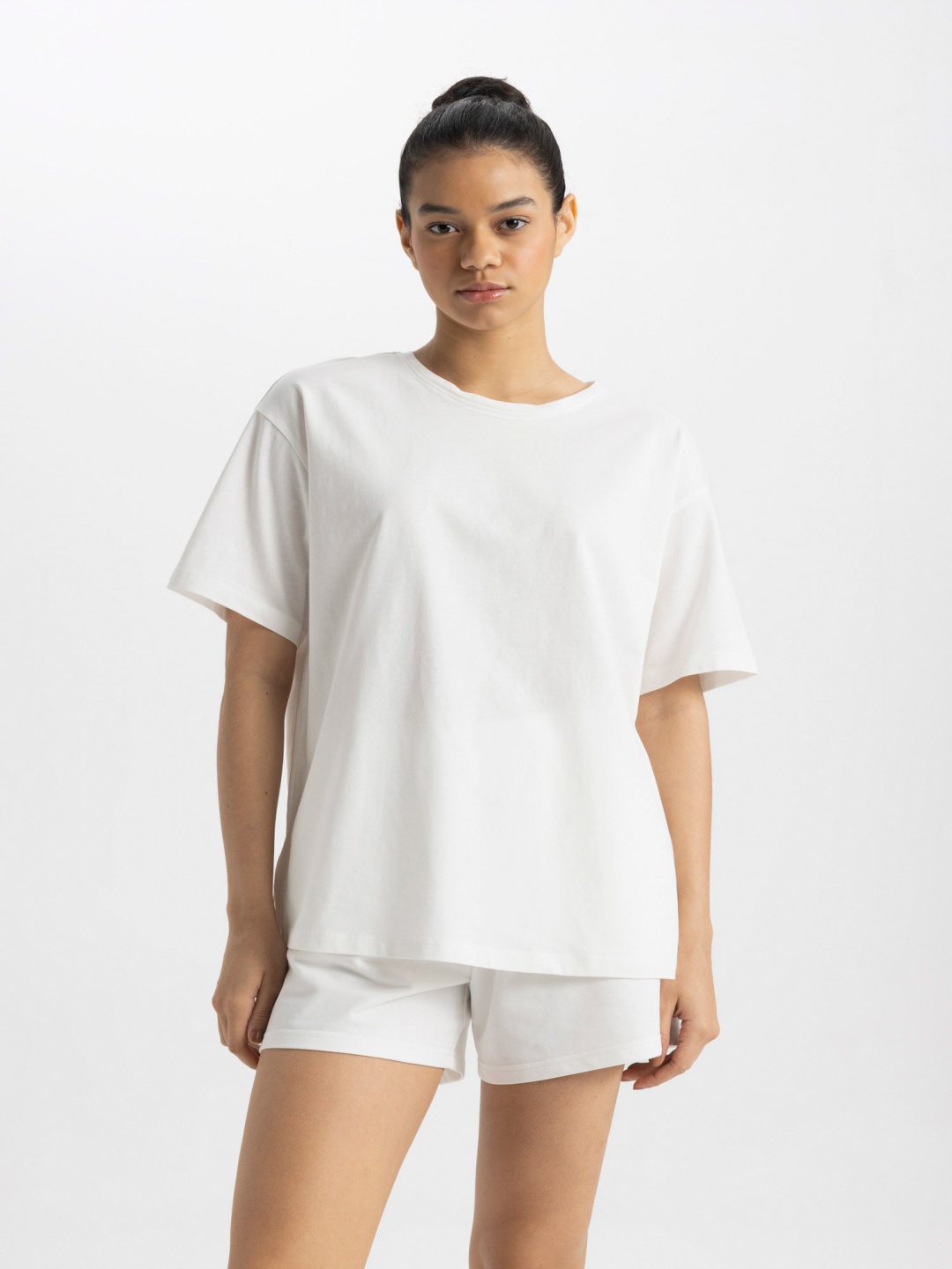 

DeFacto Drop-Shoulder Sleeves Pure Cotton T-shirt, White