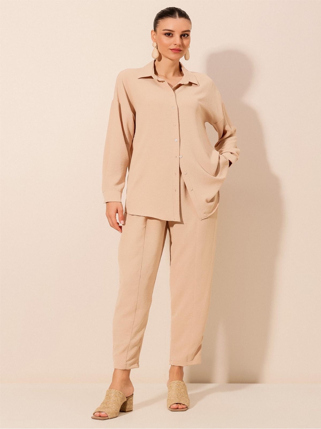 

BIGDART Solid Long Sleeves Shirt & Trousers, Beige