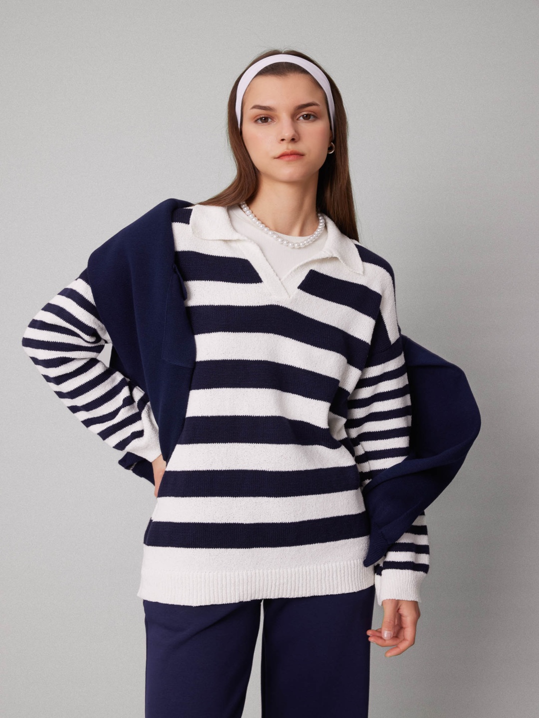 

DeFacto Colourblocked Pullover Sweater, Navy blue