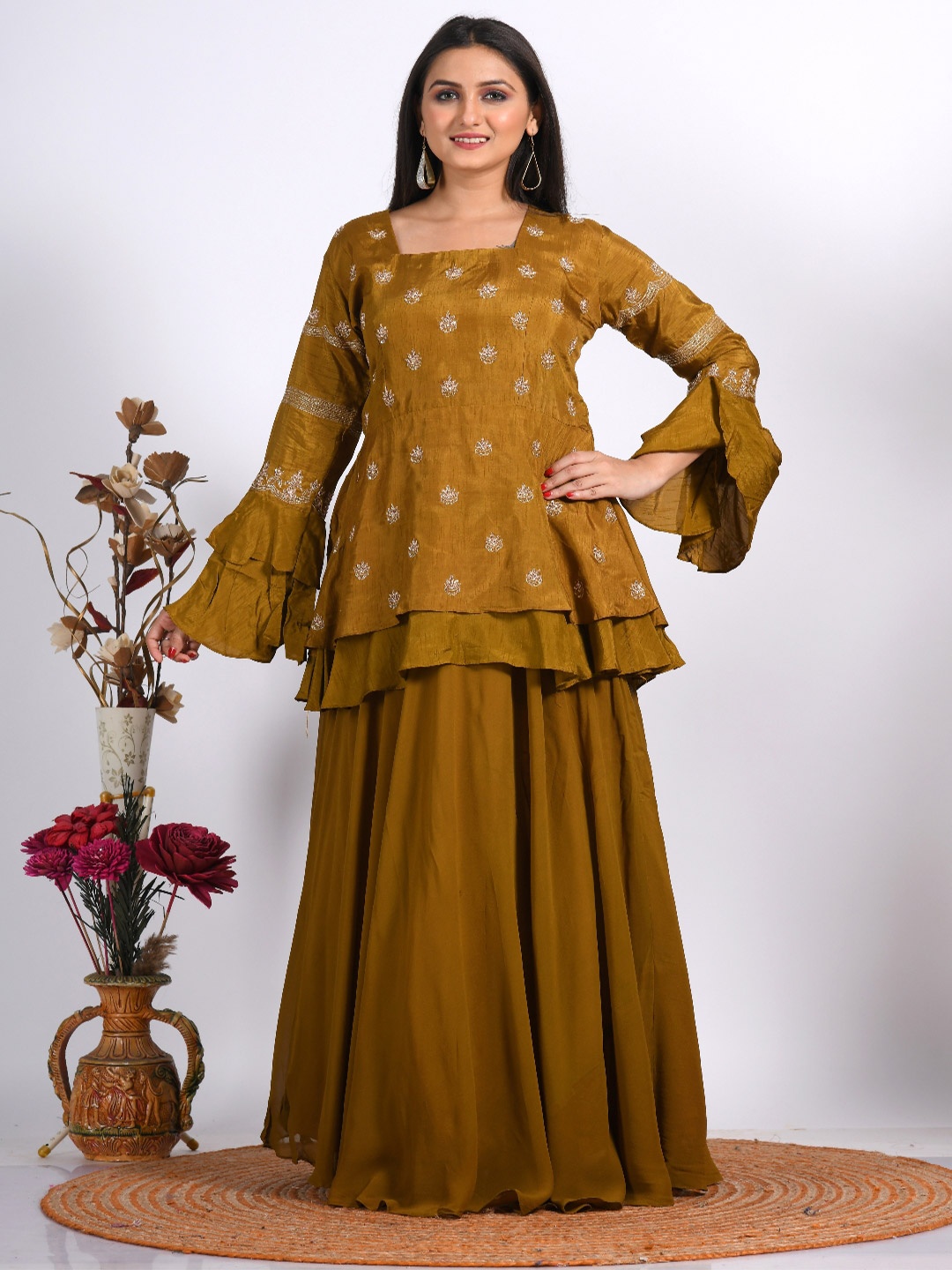 

Morchari Embroidered Square-Neck Kurta Set, Mustard