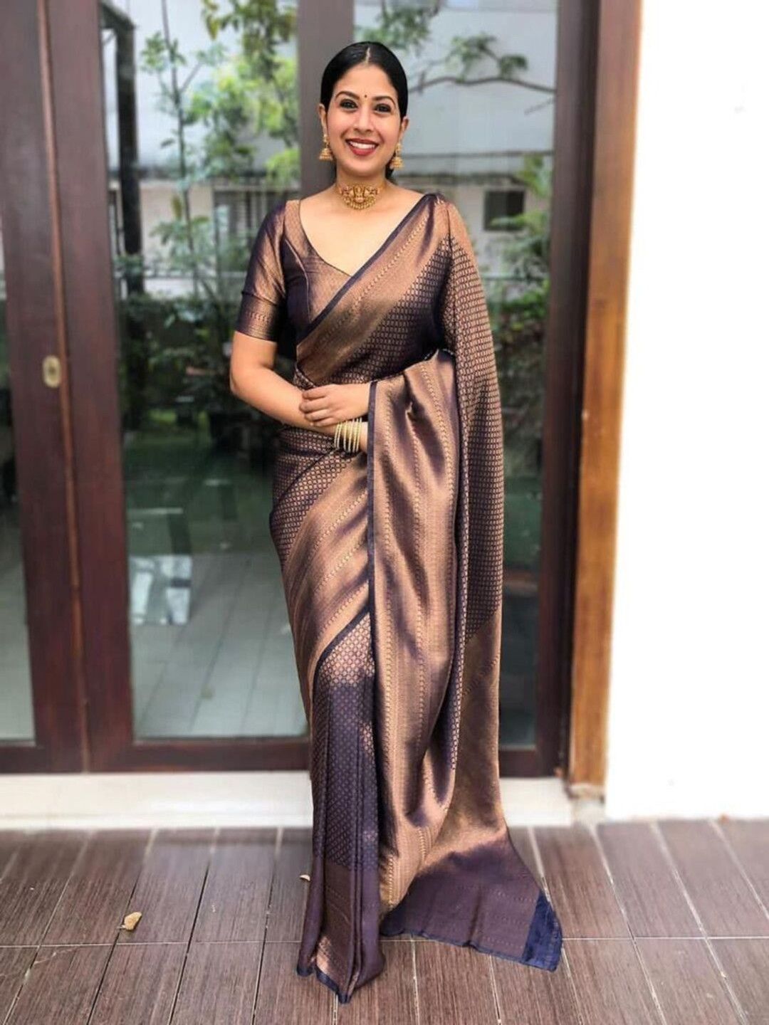 

Varanga Ethnic Motifs Zari Woven Banarasi Saree, Purple