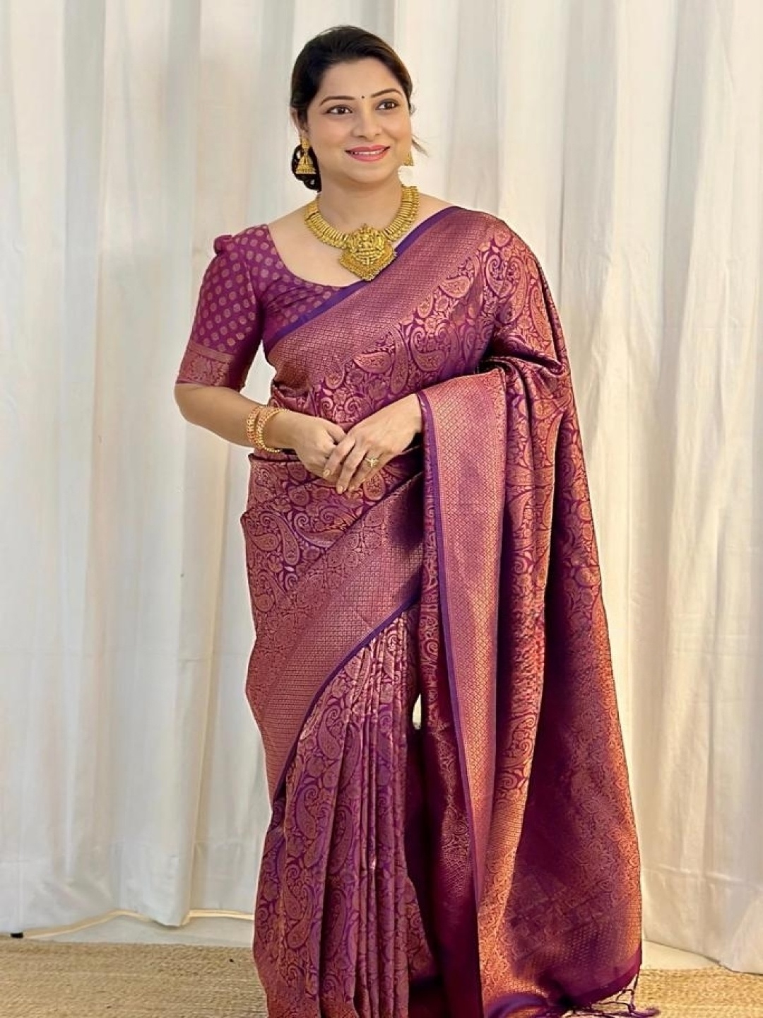

Upalksh Woven Design Zari Kanjeevaram Saree, Purple