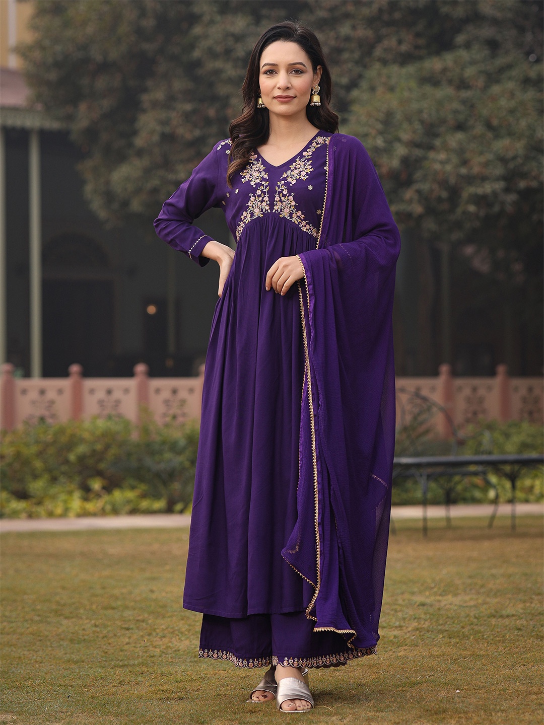 

AMIRAS INDIAN ETHNIC WEAR Floral High Slit Thread Work Kurta With Palazzos & Dupatta, Purple