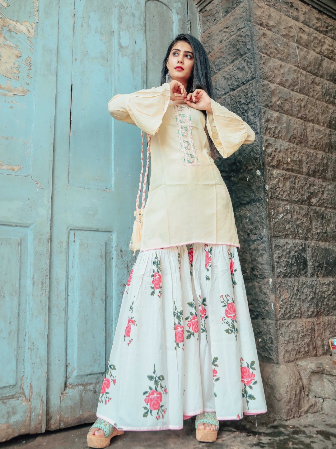 

Chandbaali Floral Embroidered Round Neck Long Bell Sleeves Straight Kurta with Palazzos, Cream