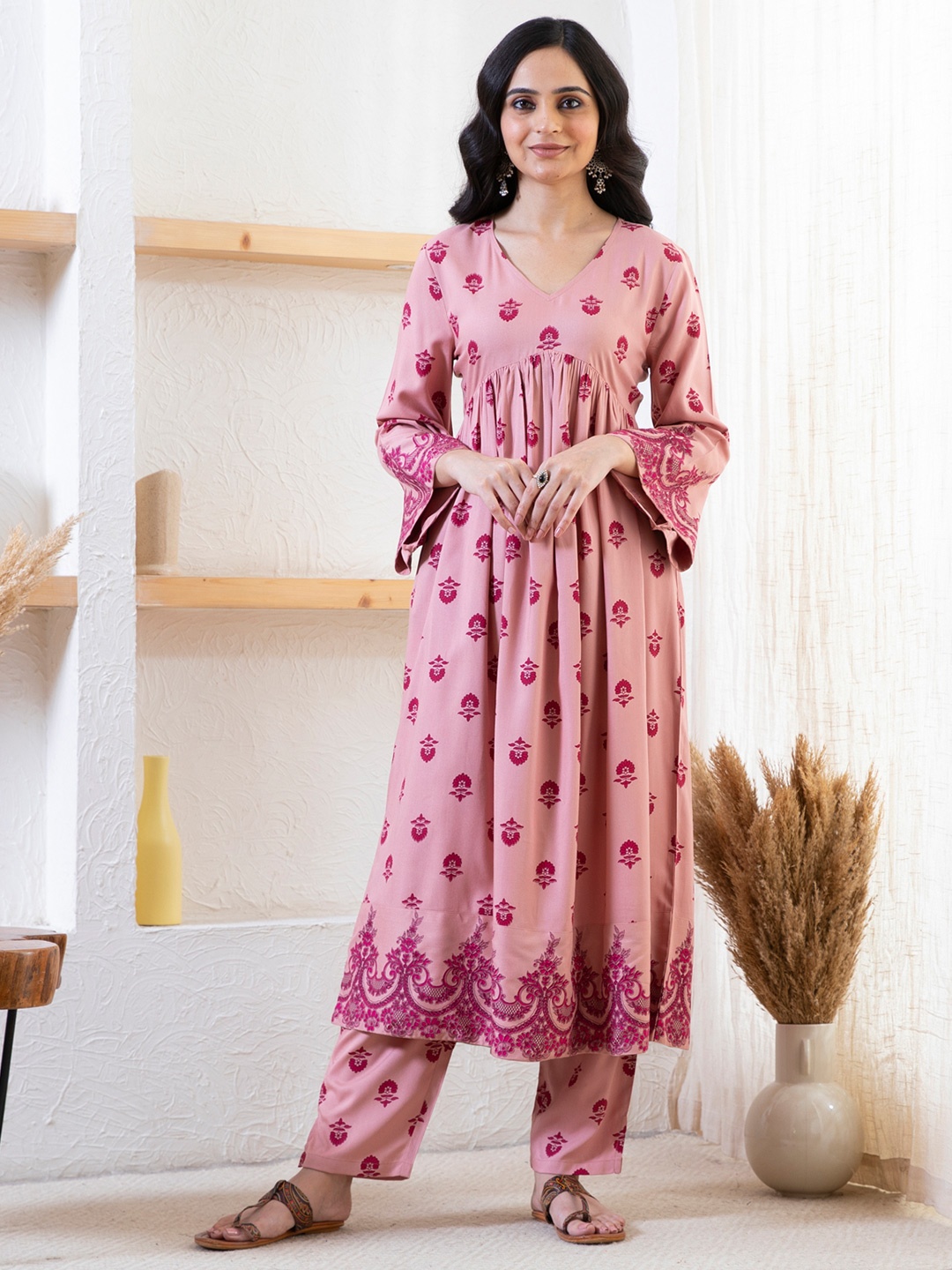 

Rustorange Floral Printed Pleated Kurta with Trousers, Pink