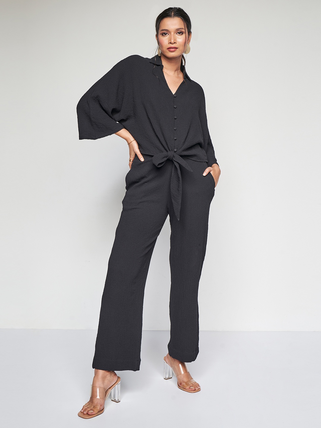 

AND V-Neck Long Sleeves Shirt with Trousers, Black