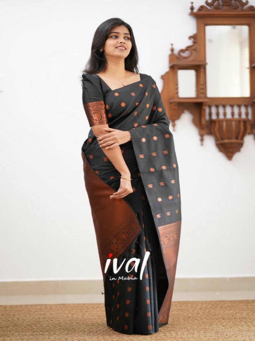 

Sanwariya Silk Woven Designed Zari Kanjeevaram Saree, Green