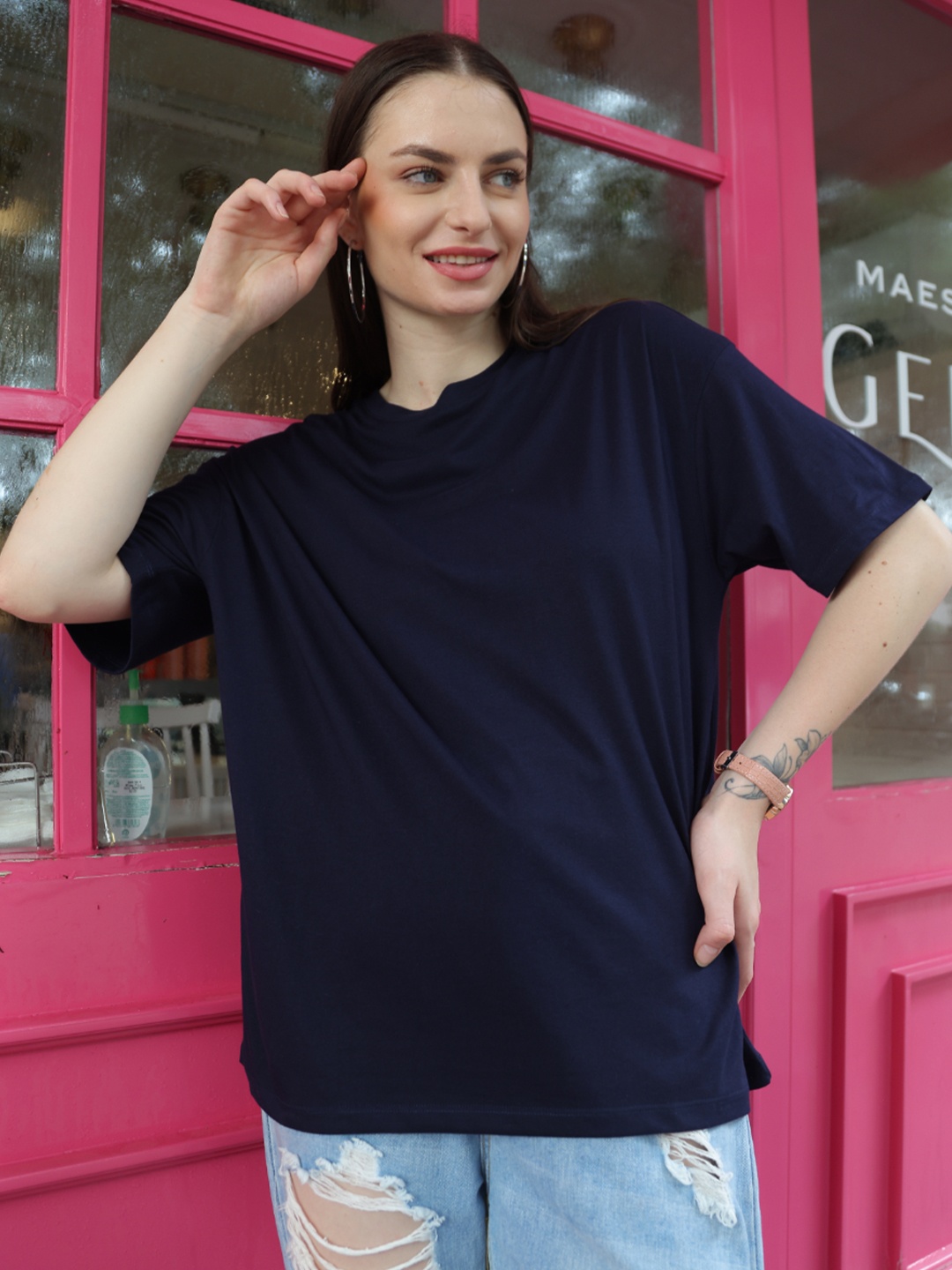 

TITTLI Women V-Neck Pure Cotton Applique Boxy T-shirt, Navy blue