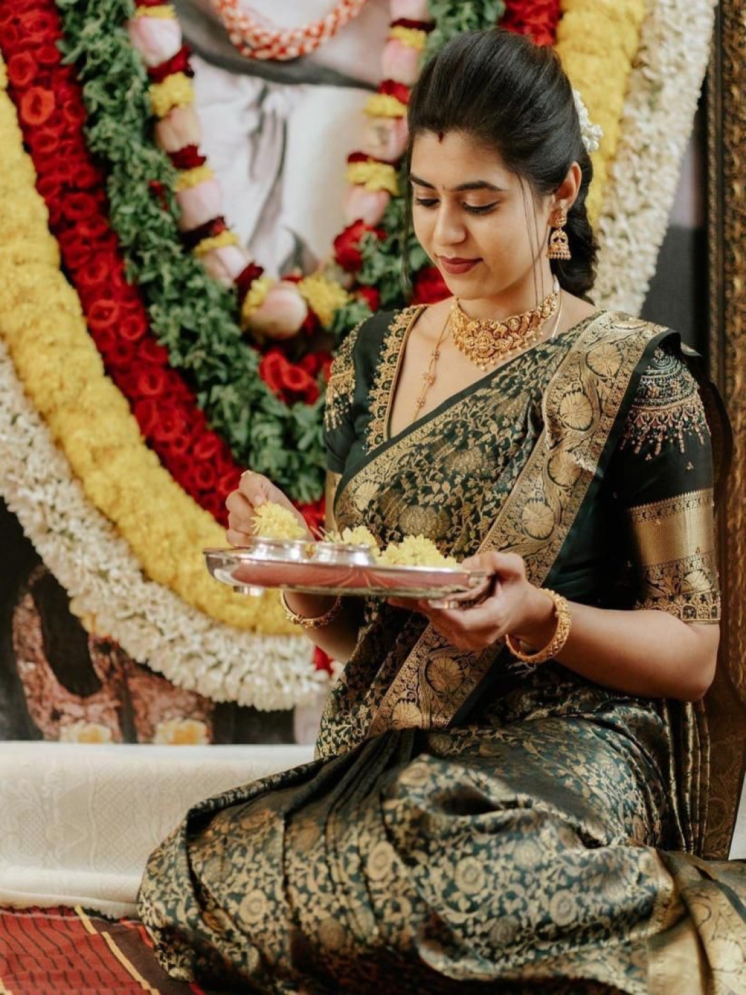 

Marziyaa Woven Design Zari Banarasi Saree, Green