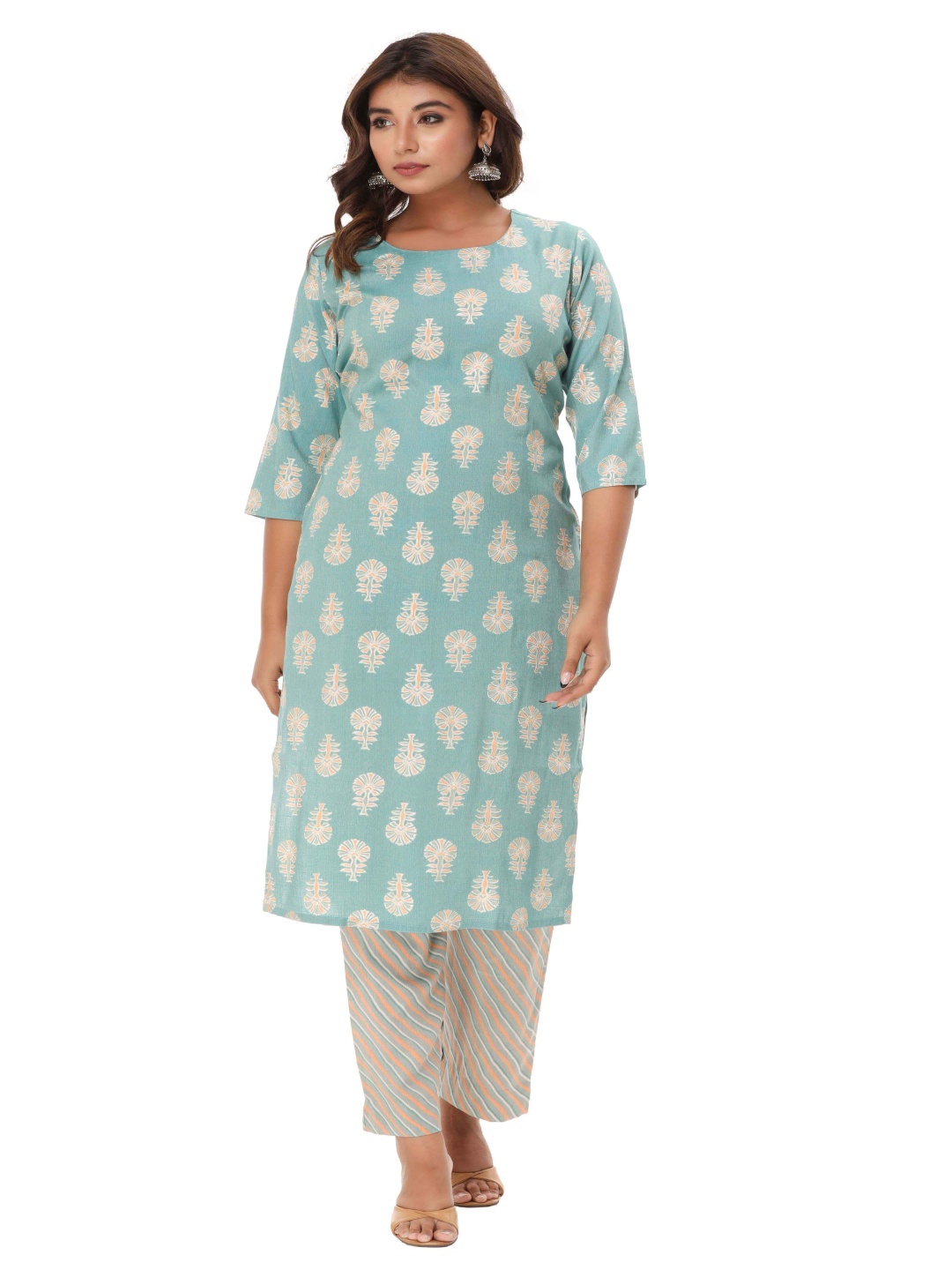 

Rouhab Women Floral Printed Regular Kurta with Trousers, Blue