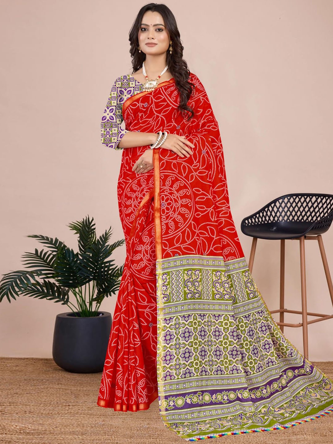 

Mitera ikat pure cotton printed bandhani saree with blouse piece, Red