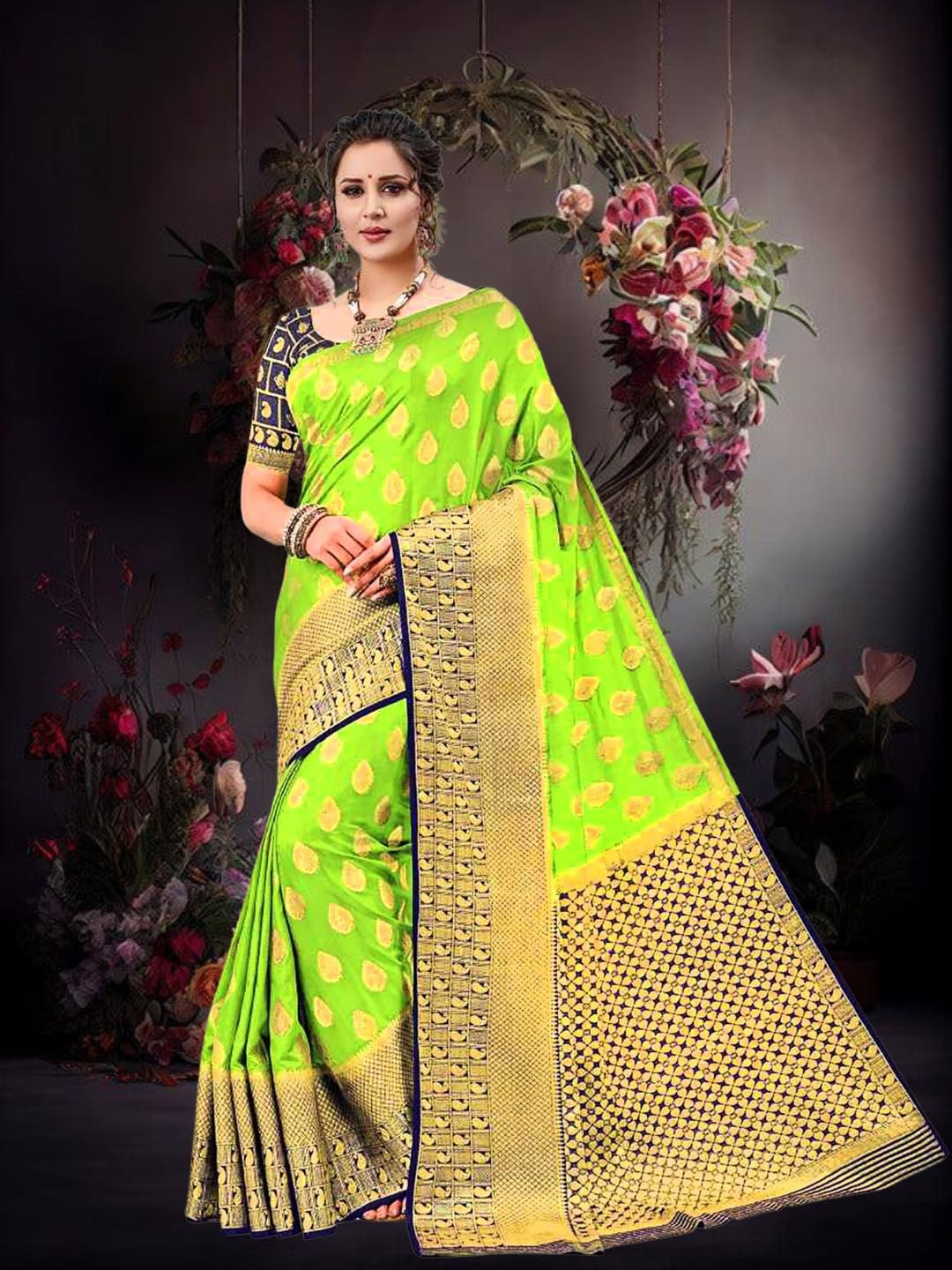 

Mitera Woven Design Zari Silk Blend Kanjeevaram Saree, Green