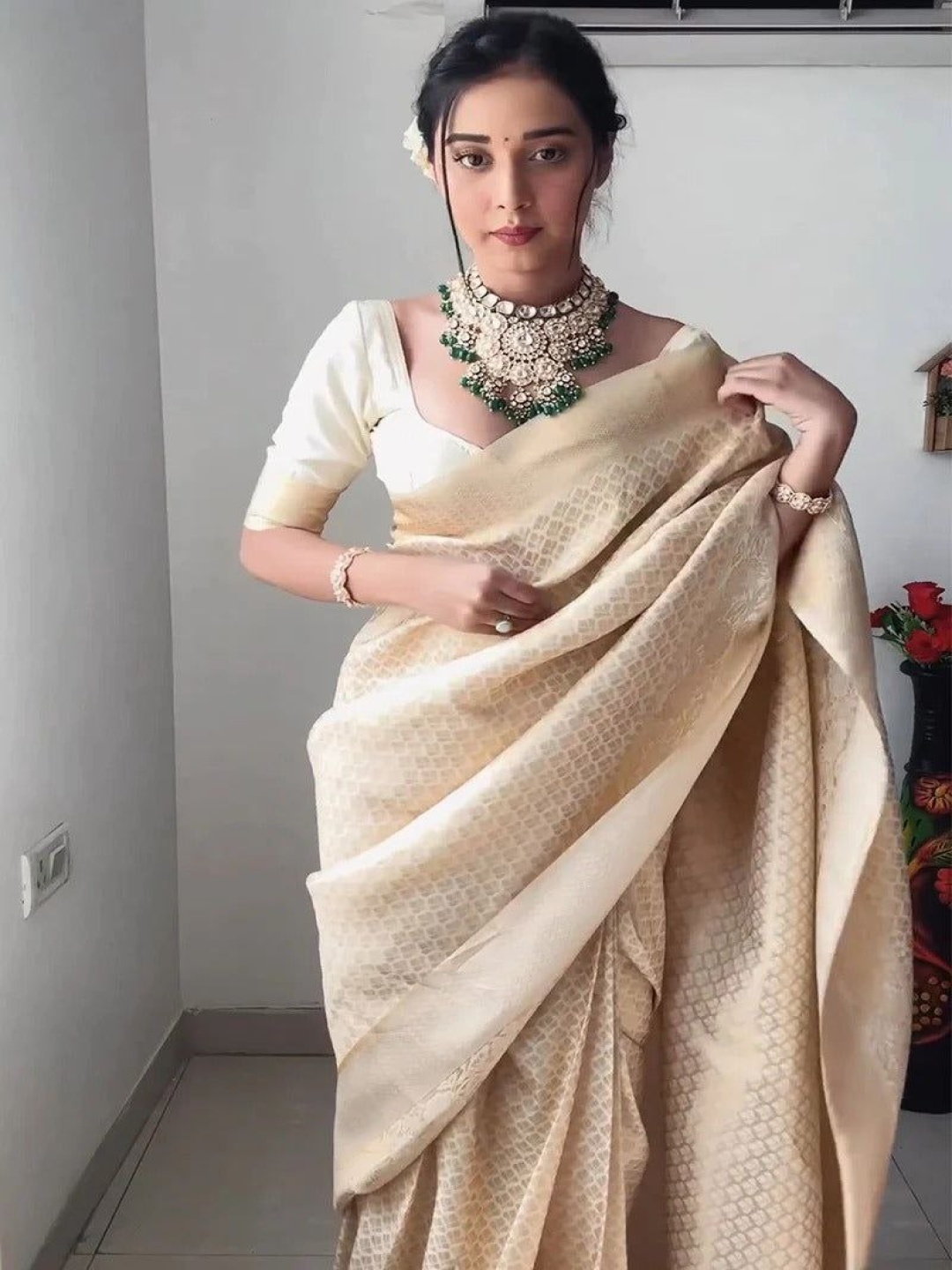 

KALINI Ethnic Motifs Zari Banarasi Saree, Cream