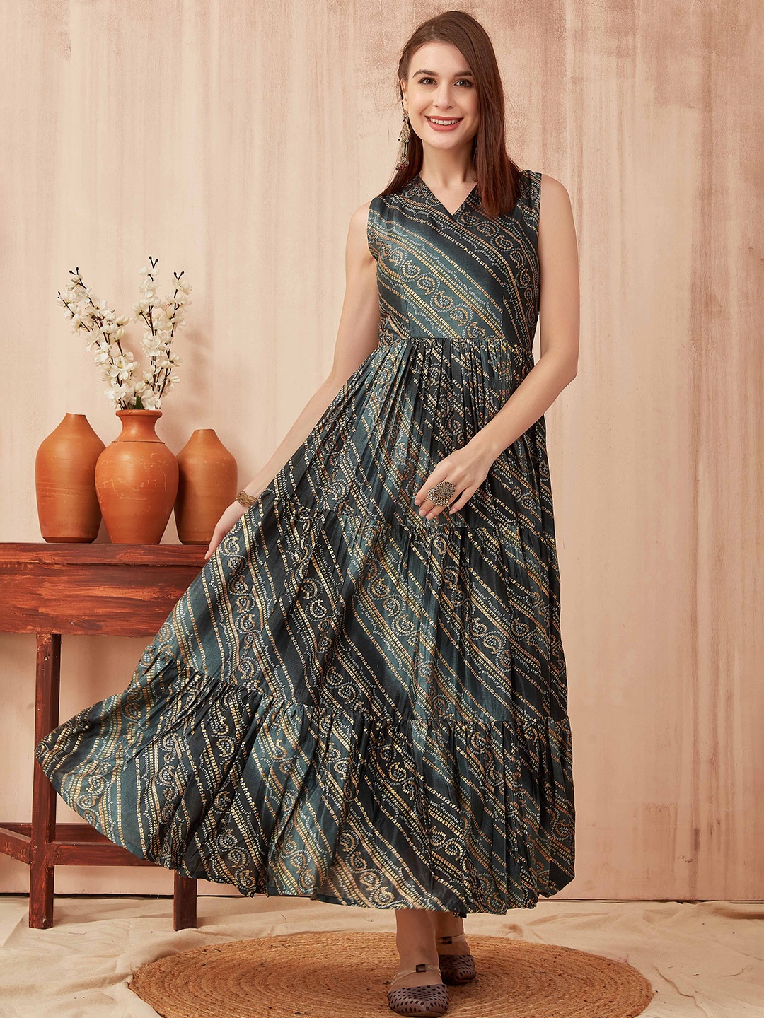 

Chandbaali Bandhani Printed Fit & Flared Midi Ethnic Dress, Grey