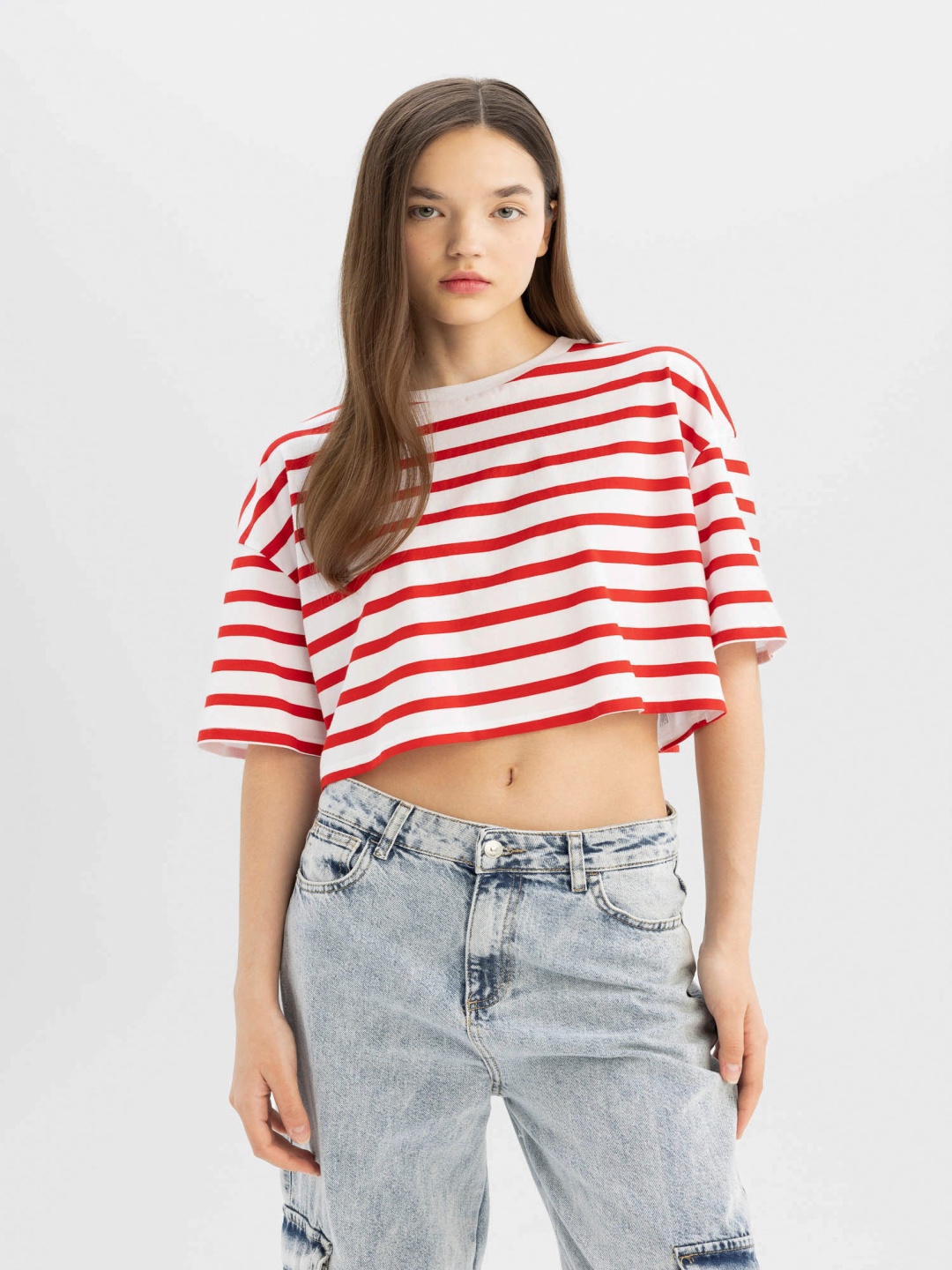 

DeFacto Striped Drop-Shoulder Sleeves Pure Cotton Crop T-shirt, White