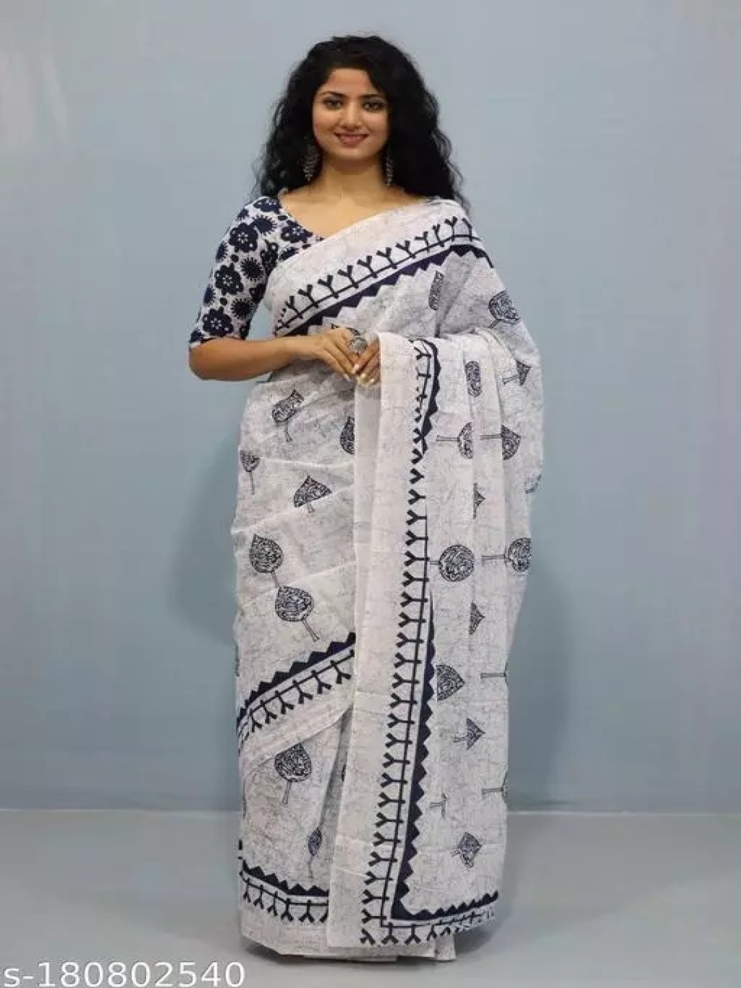 

JALTHER Ethnic Motifs Pure Cotton Block Print Saree, White