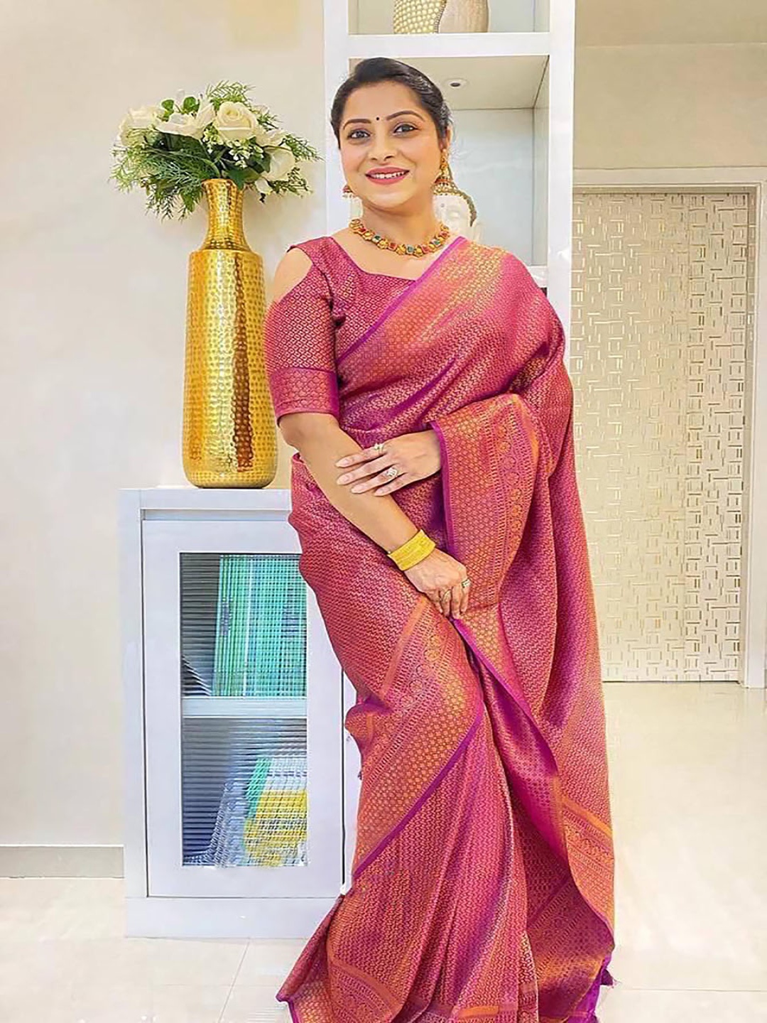 

KALINI Woven Design Zari Banarasi Saree, Pink