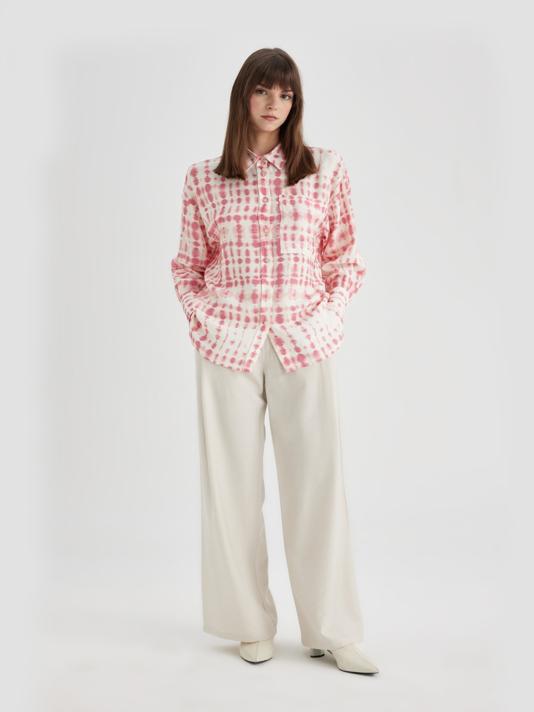 

DeFacto Women Mid-Rise Parallel Trousers, Beige