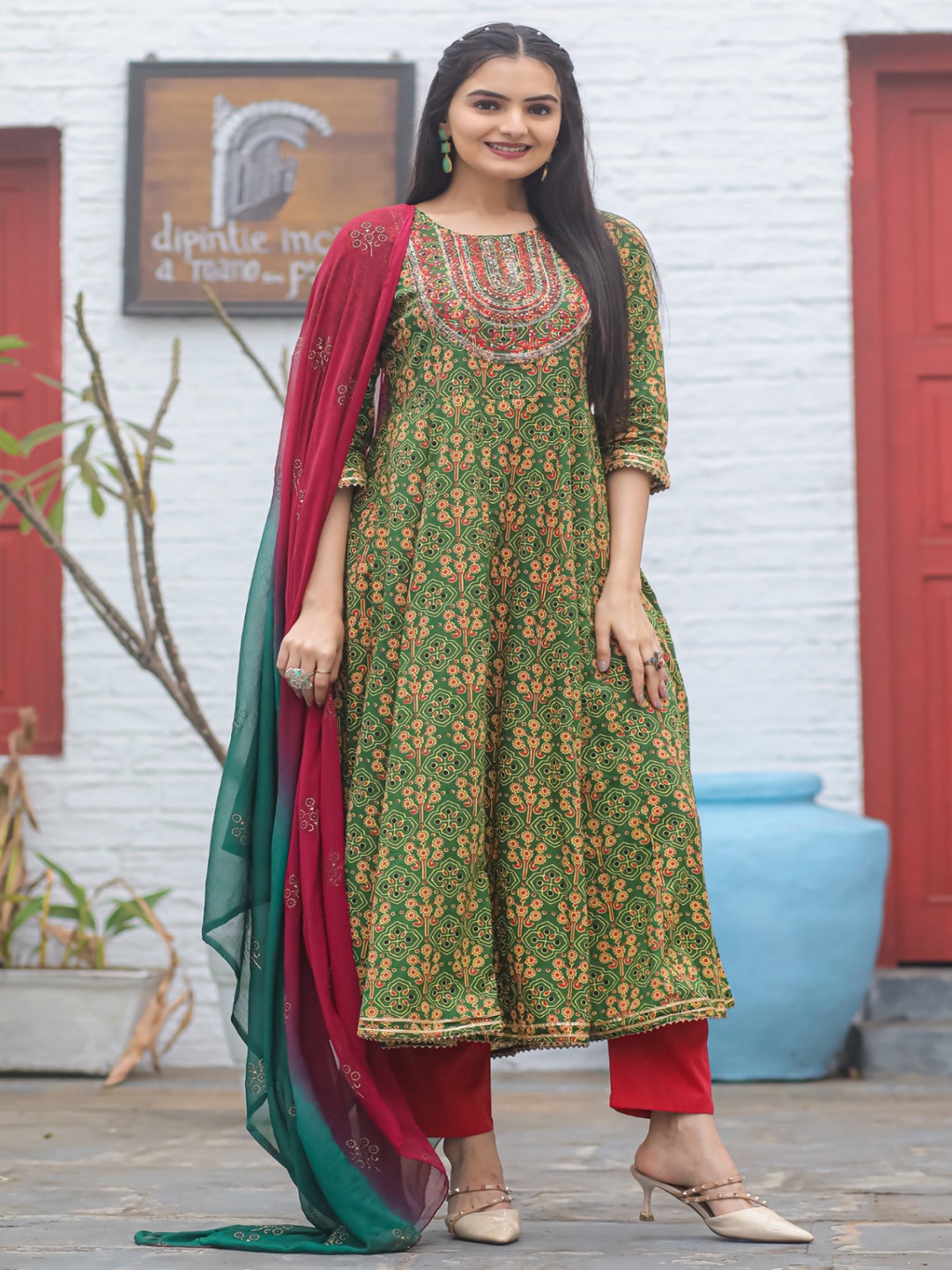 

KALINI Floral Embroidered Regular Sequinned Pure Cotton Kurta With Trousers & Dupatta, Green