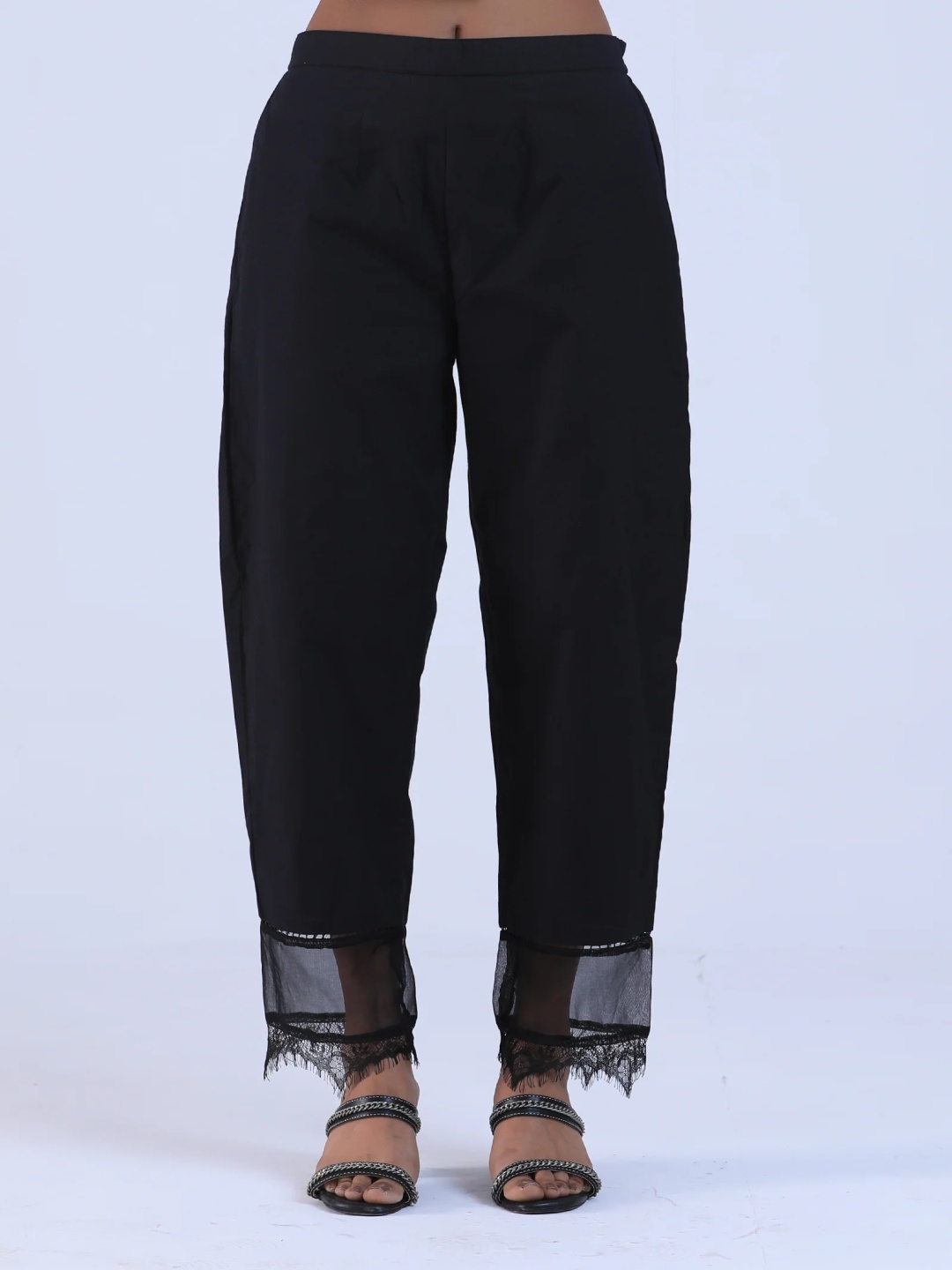 

TJORI Women Trousers, Black