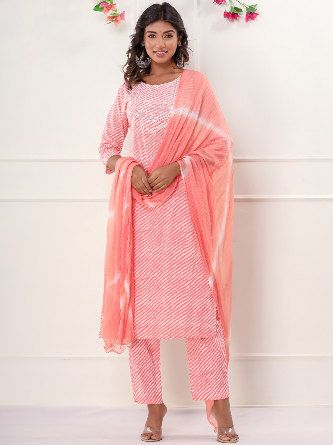 

Chandbaali Women Leheriya Embroidered Regular Sequinned Pure Cotton Kurta with Trousers & With Dupatta, Pink