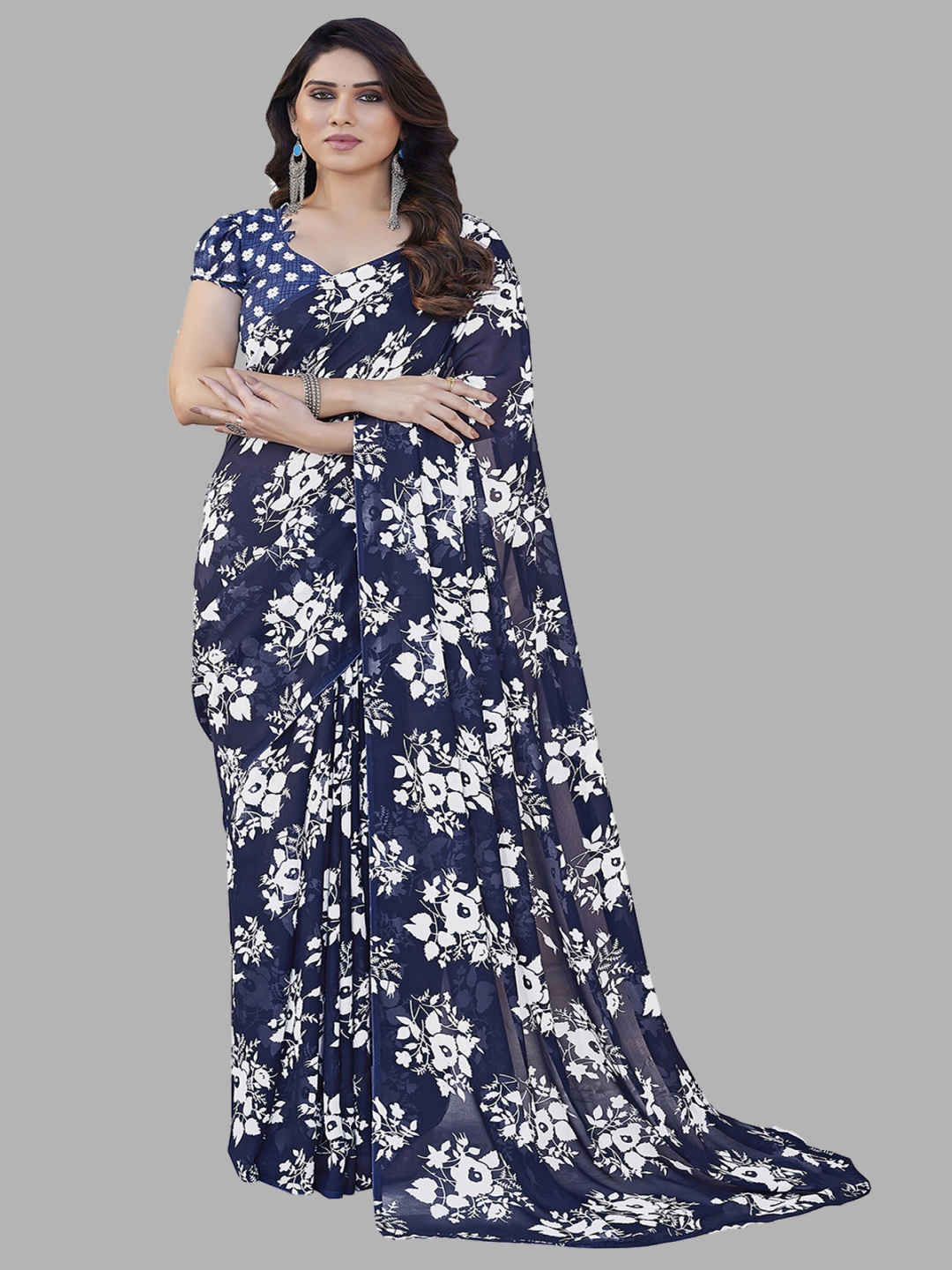 

ANAND SAREES Floral Printed, Black