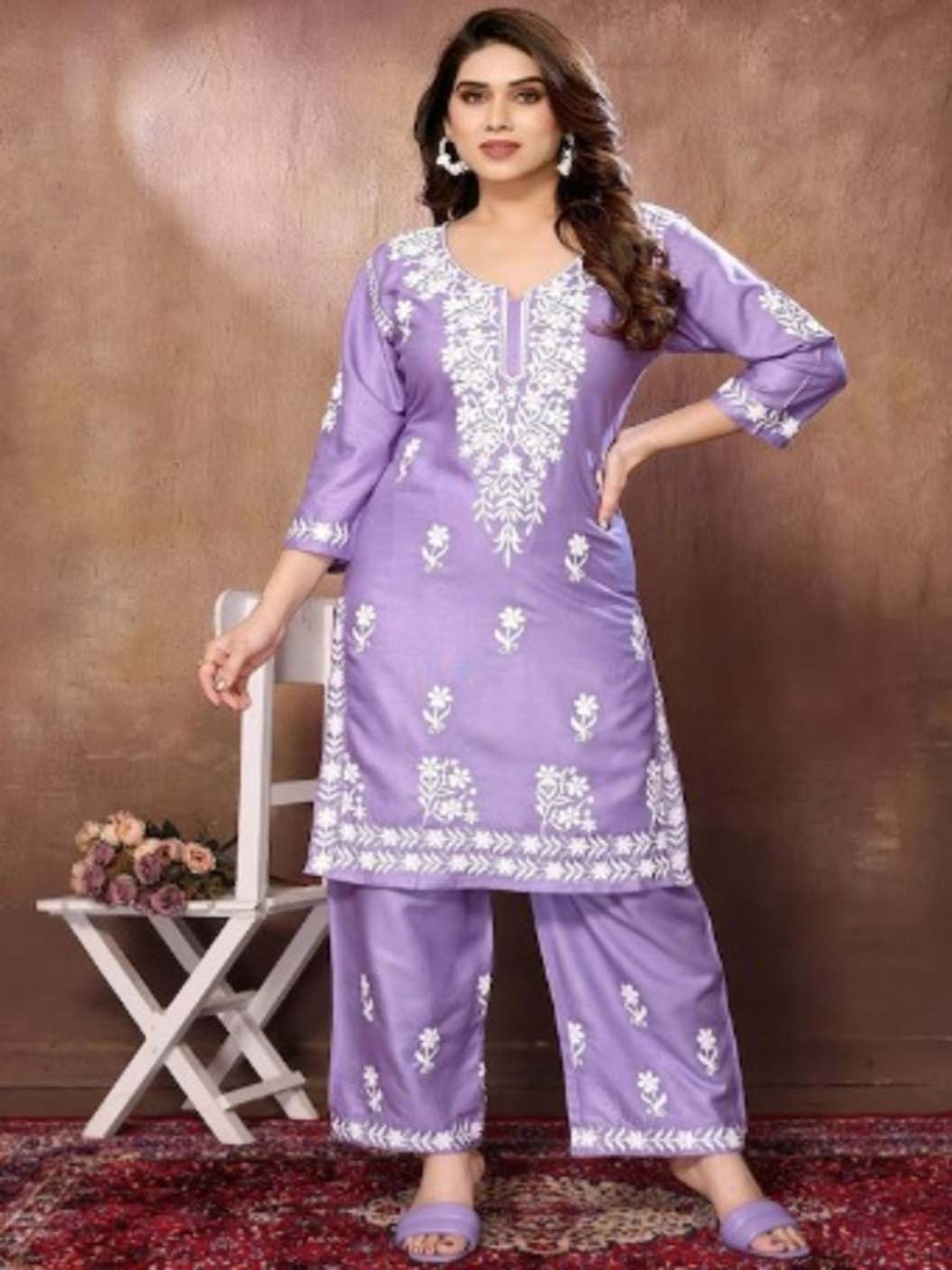 

Rujave Ethnic Motifs Embroidered Regular Chikankari Kurta with Palazzos, Purple
