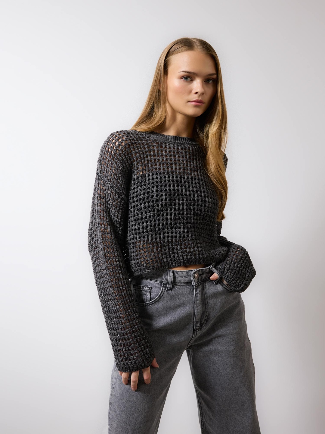 

DeFacto Open Knit Self Design Crop Pullover, Grey