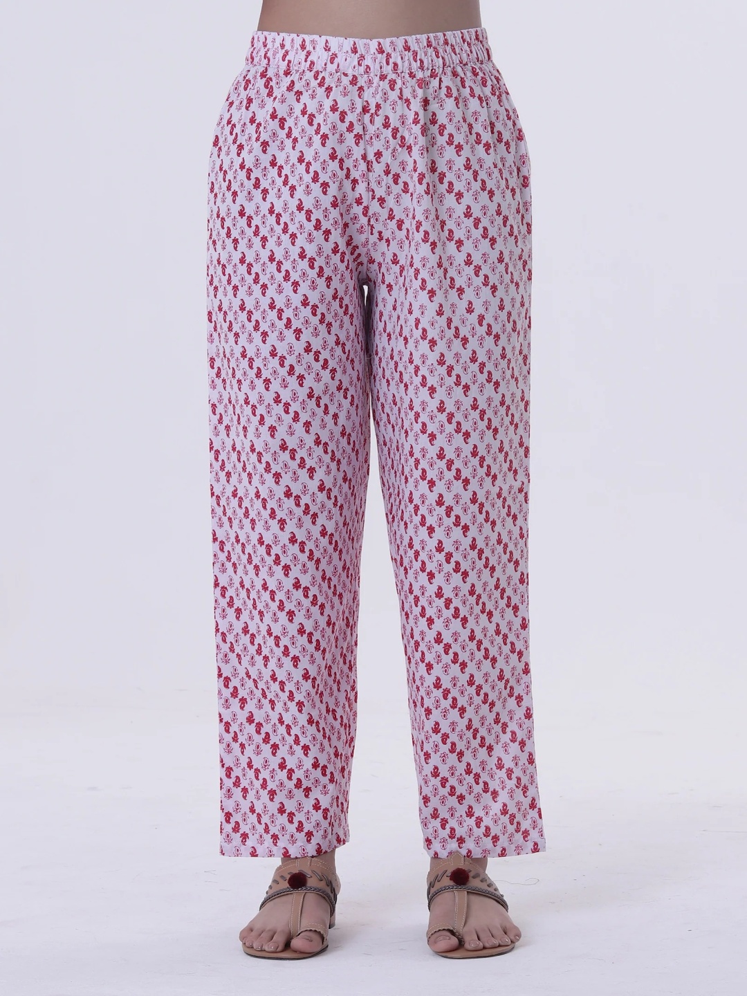 

TJORI Women Floral Printed Trousers, White