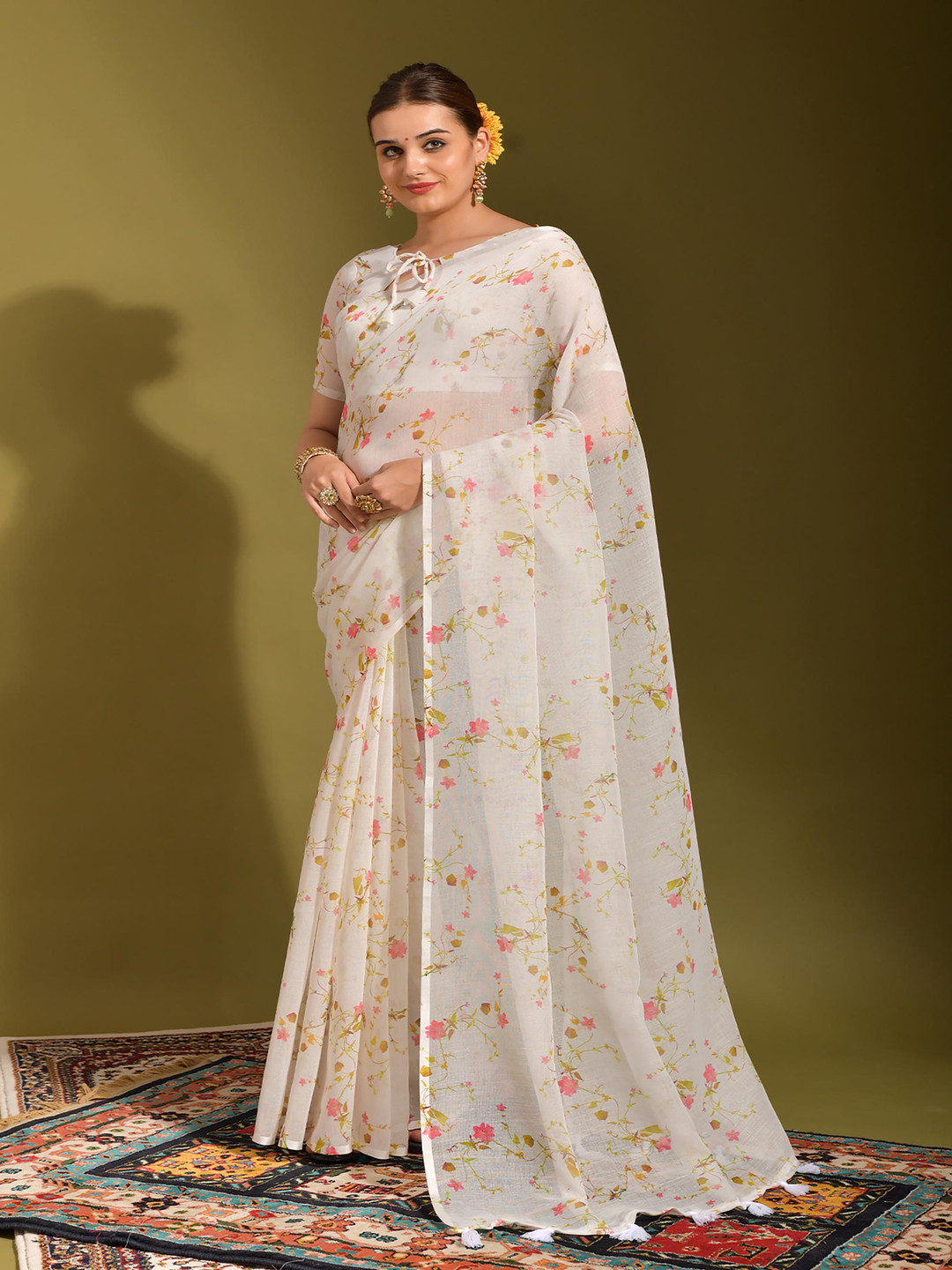 

CANIZZARO Floral Pure Linen Saree, White