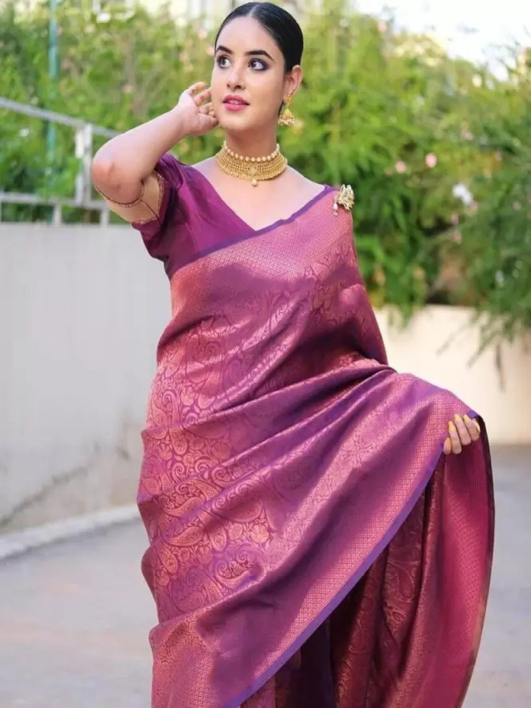 

S.K.C Woven Design Zari Banarasi Saree, Burgundy