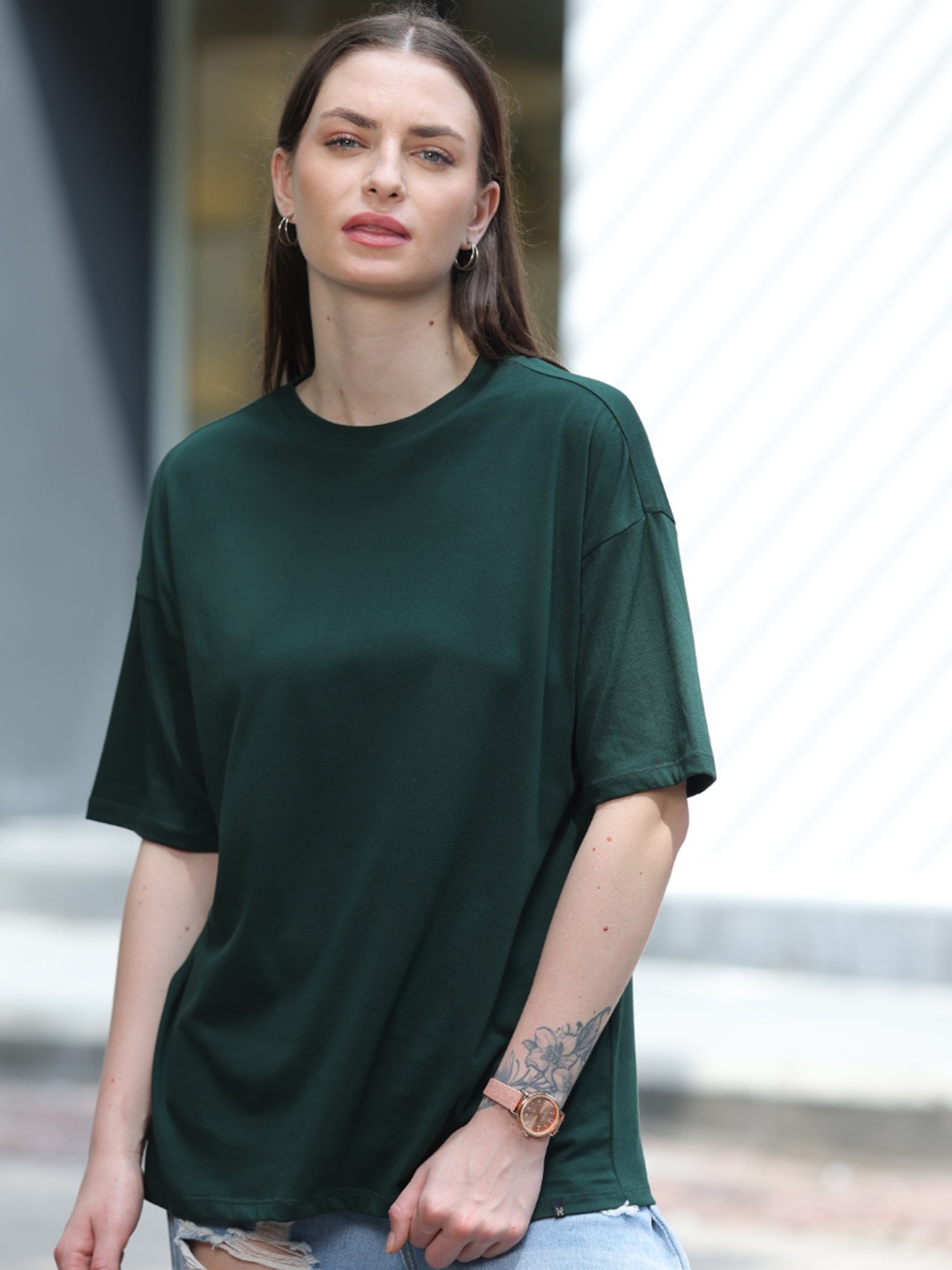 

TITTLI Women Striped Pure Cotton Applique Boxy T-shirt, Green
