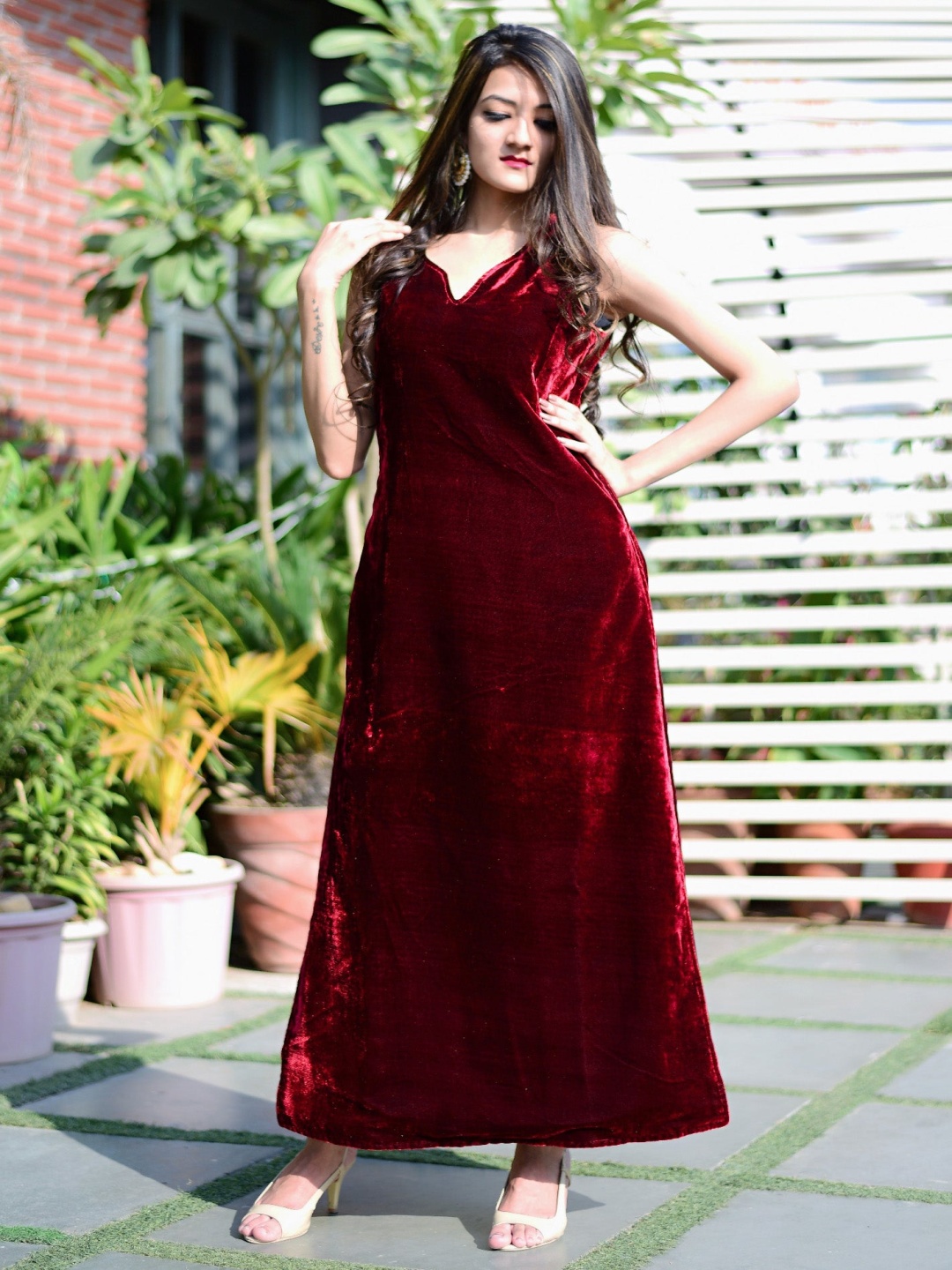 

Chandbaali Notch Neck Sleeveless Maxi Dress, Maroon