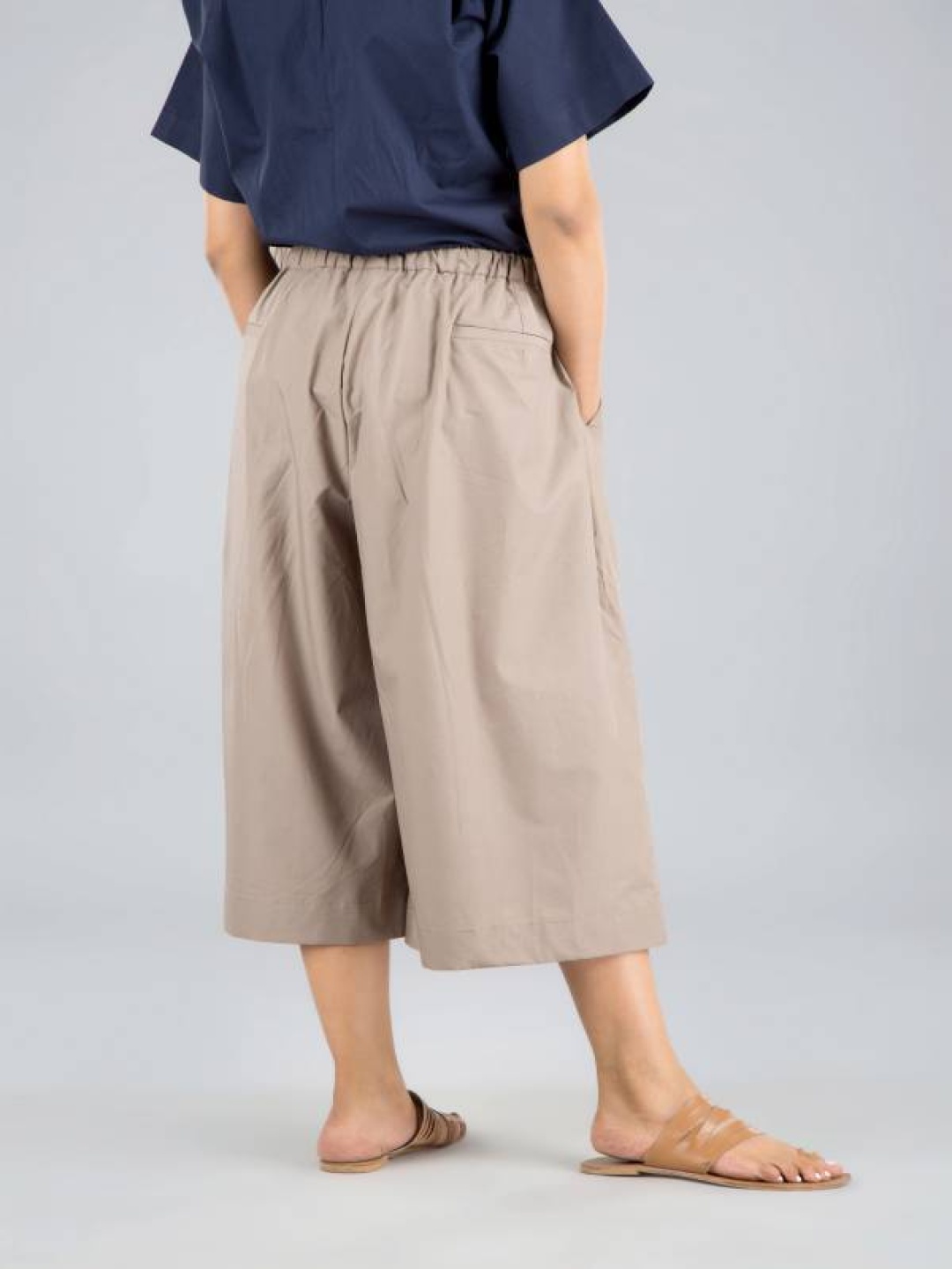 

VASSTRAM Women Relaxed Loose Fit Culottes Trousers, Beige